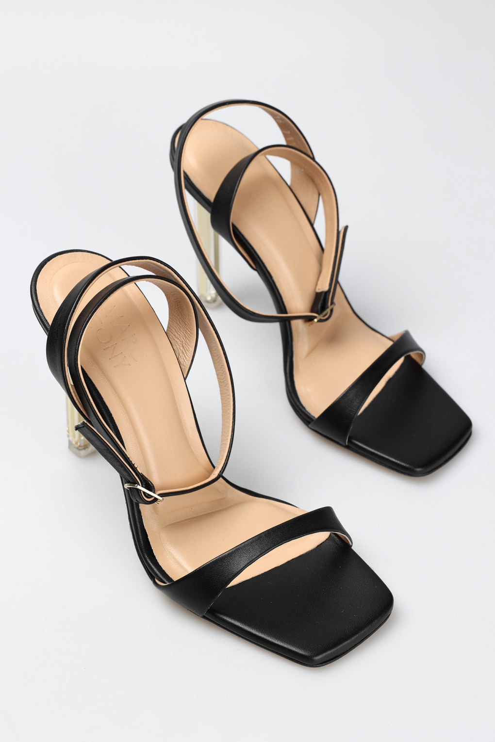 Босоножки  Marc Cony