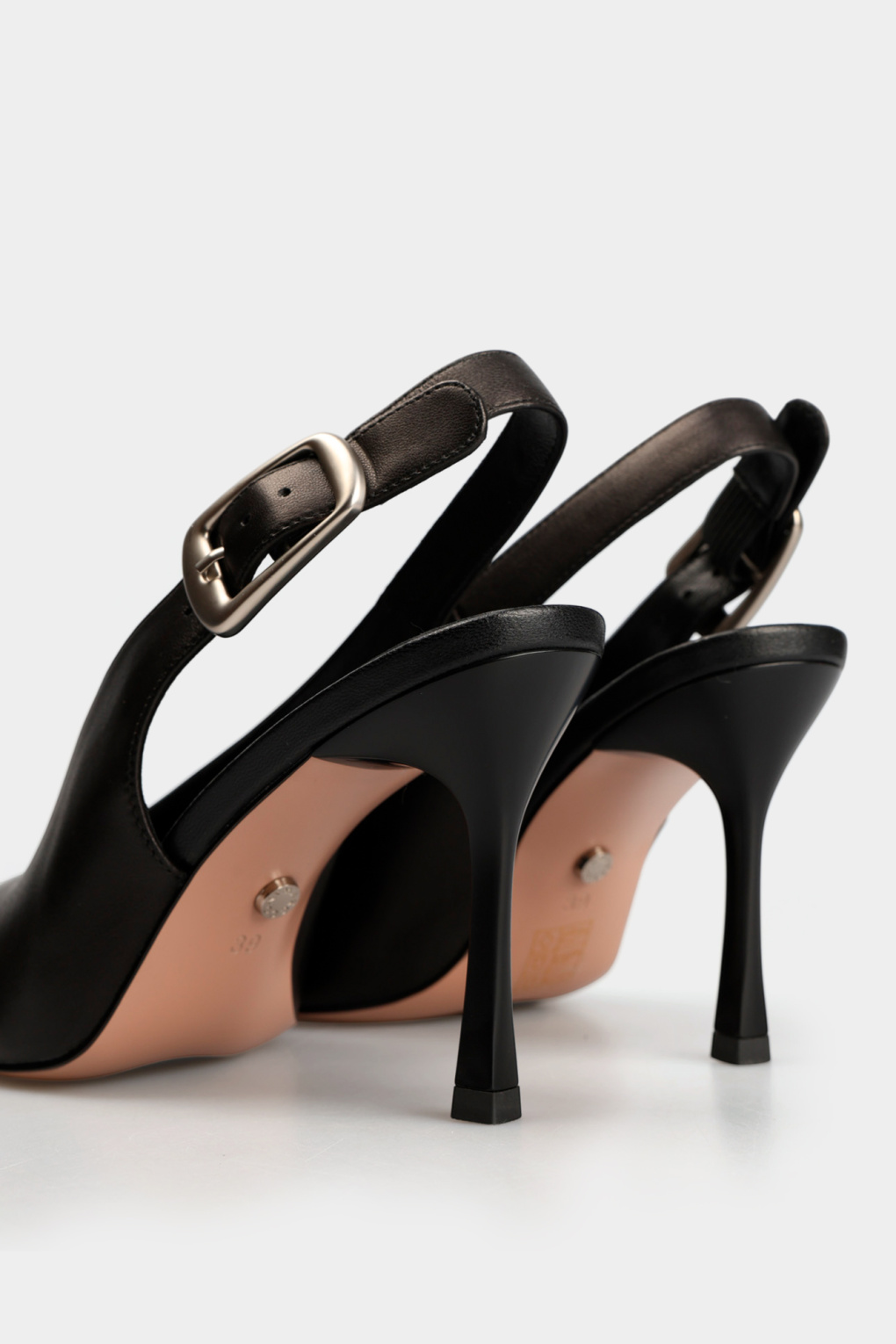 Босоножки Marc Cony