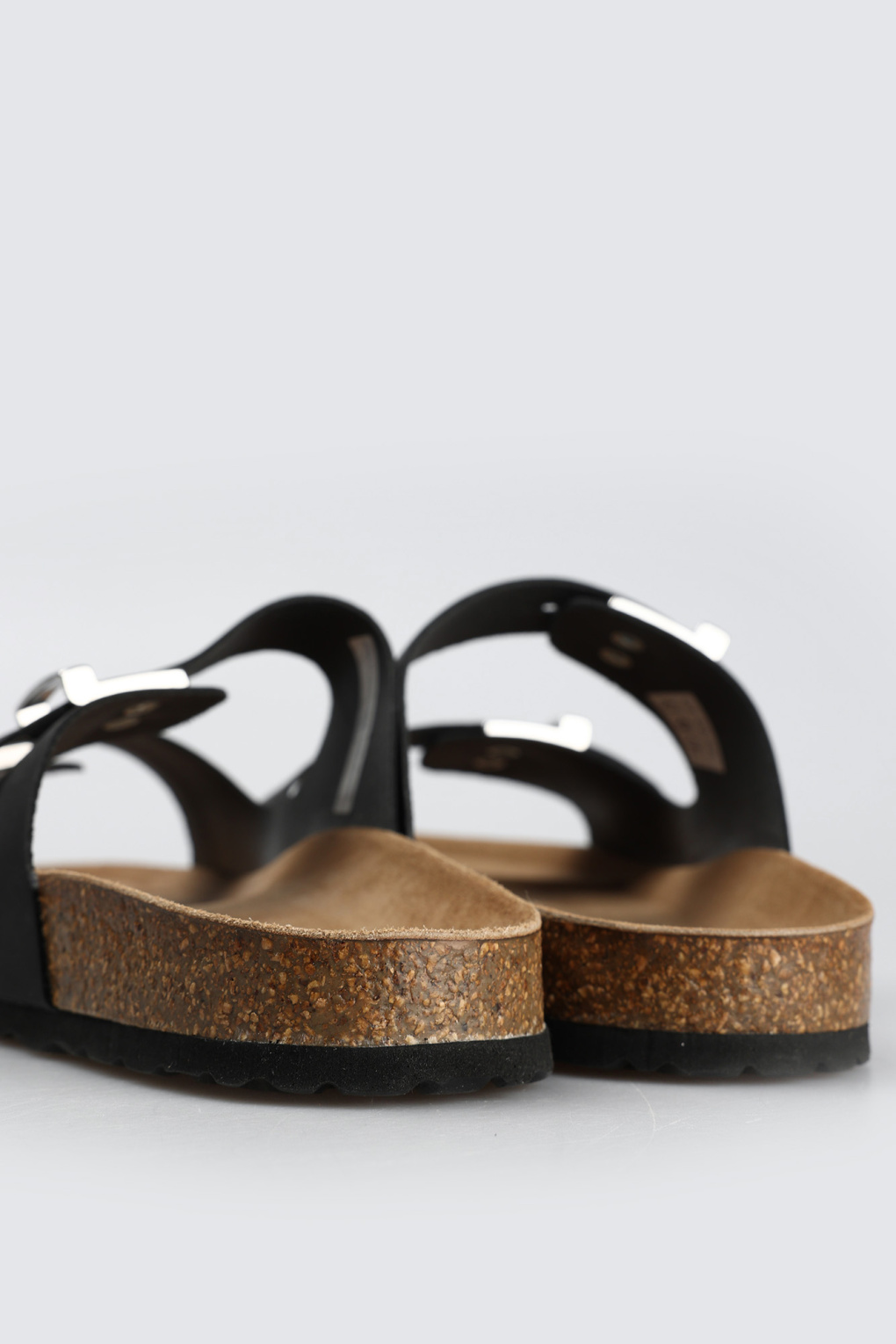 Шлепки Marc Cony