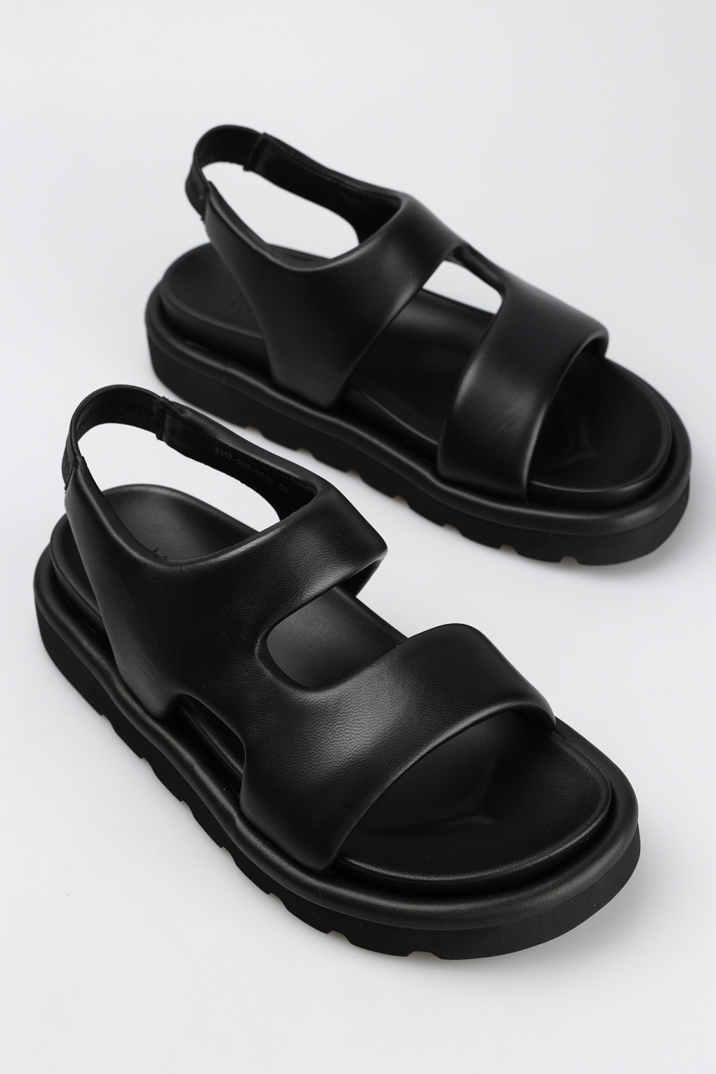 Сандалии Marc Cony