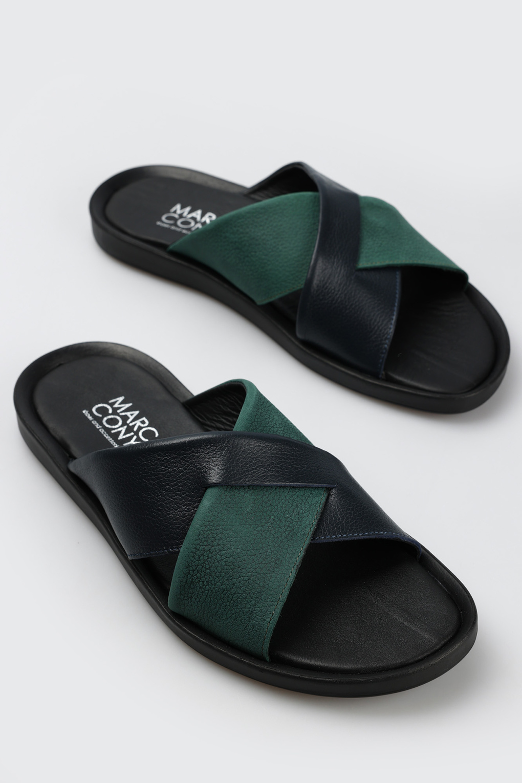Шлепки Marc Cony