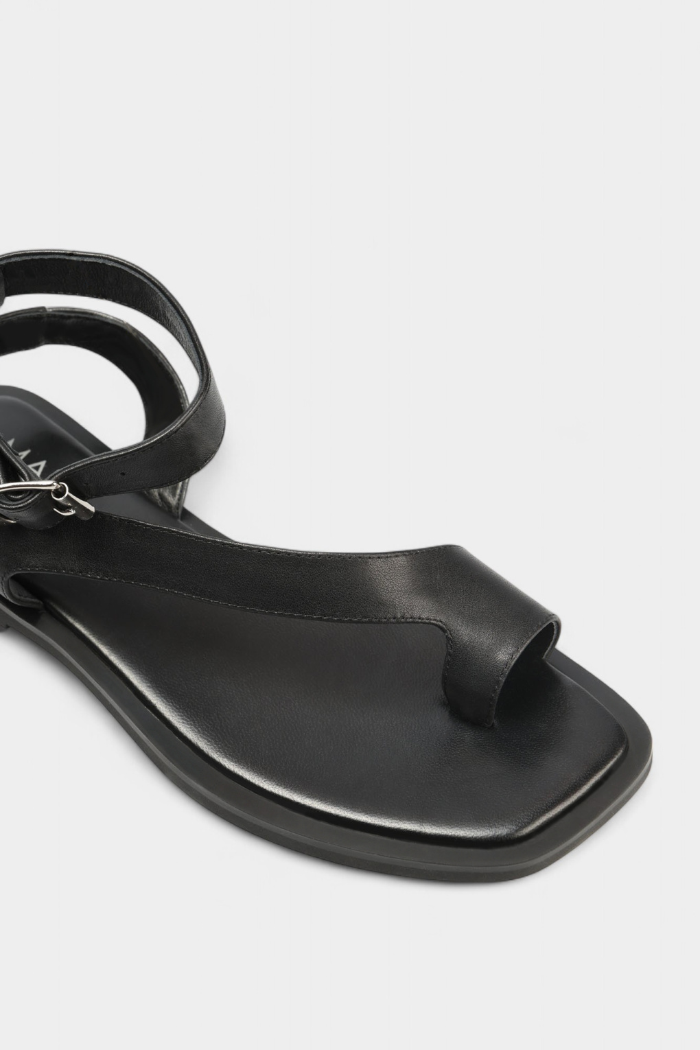 Сандалии Marc Cony