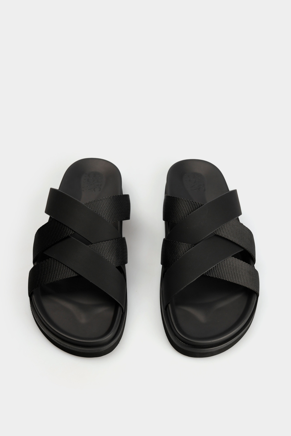 Шлепки Marc Cony