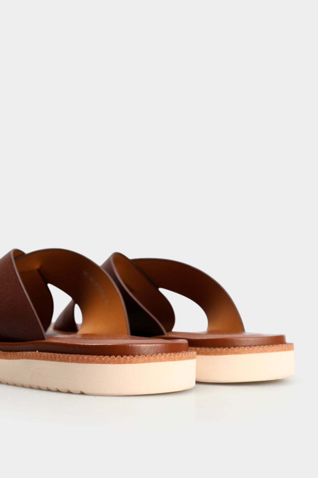 Шлепки Marc Cony