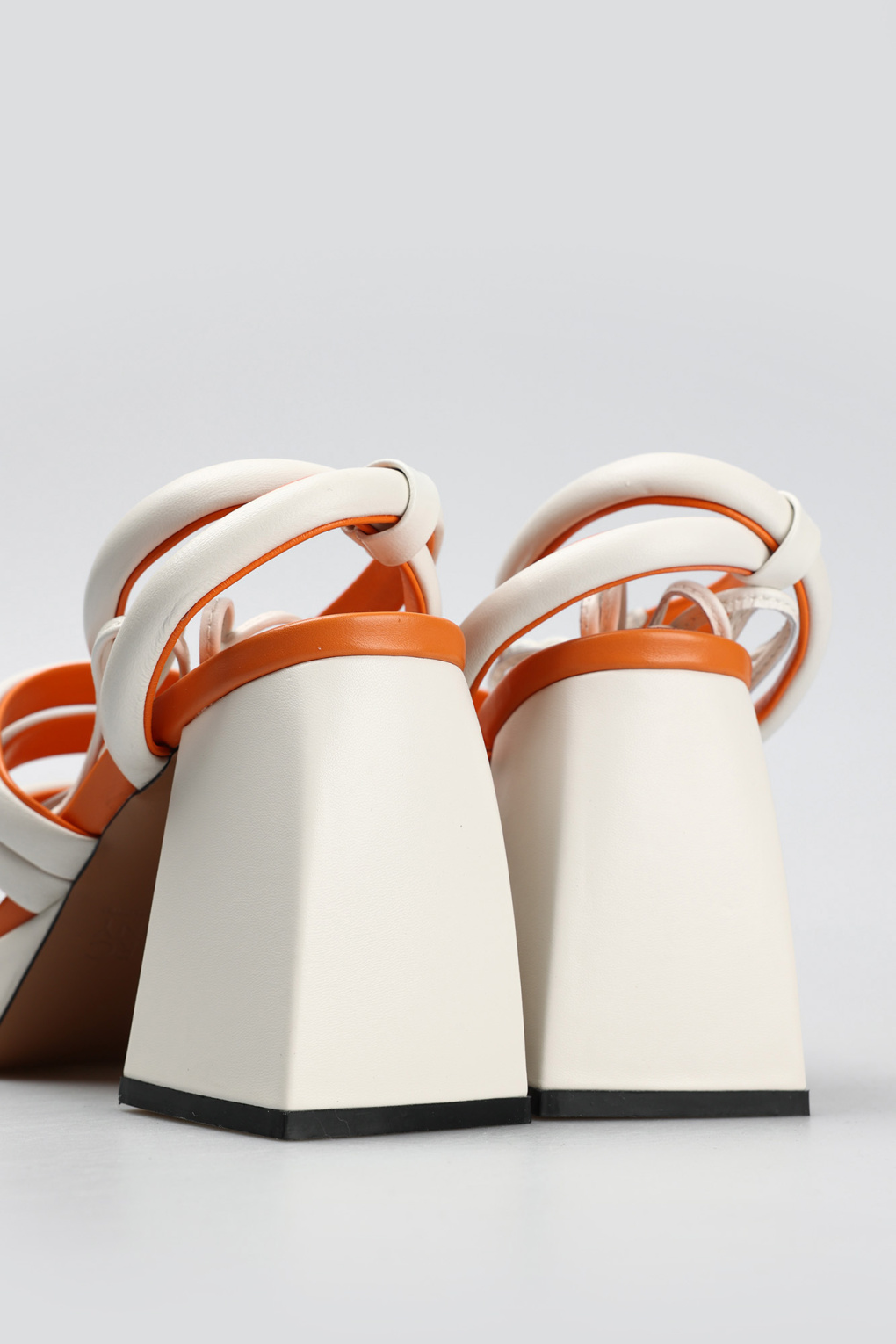 Босоножки Marc Cony