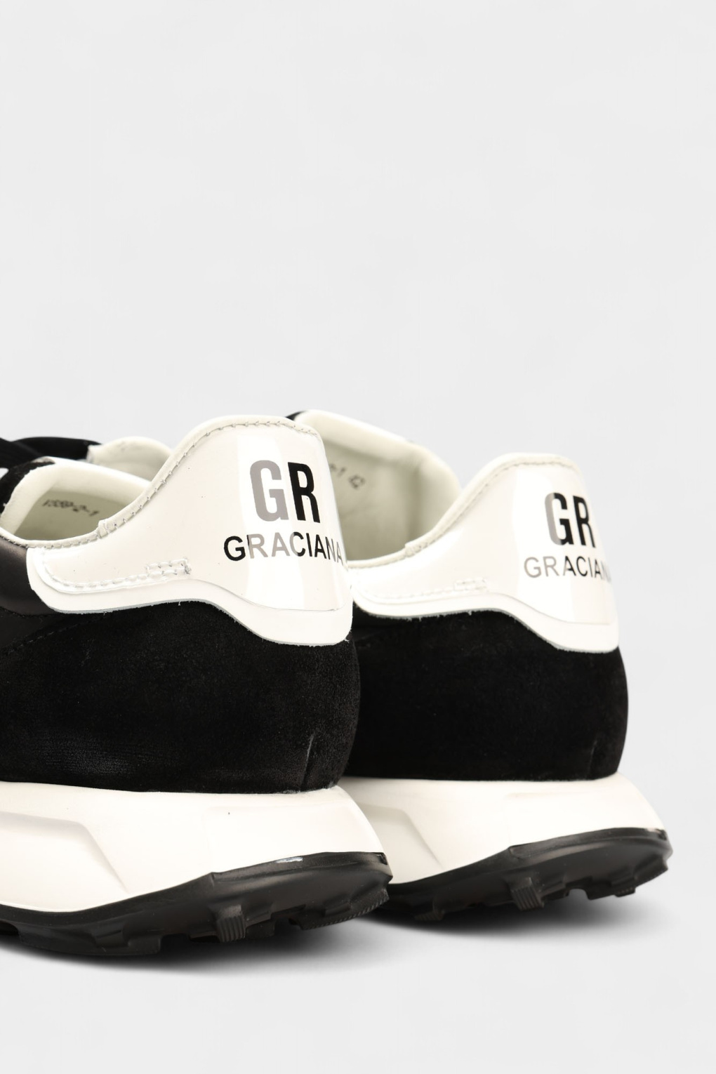 Кроссовки Graciana