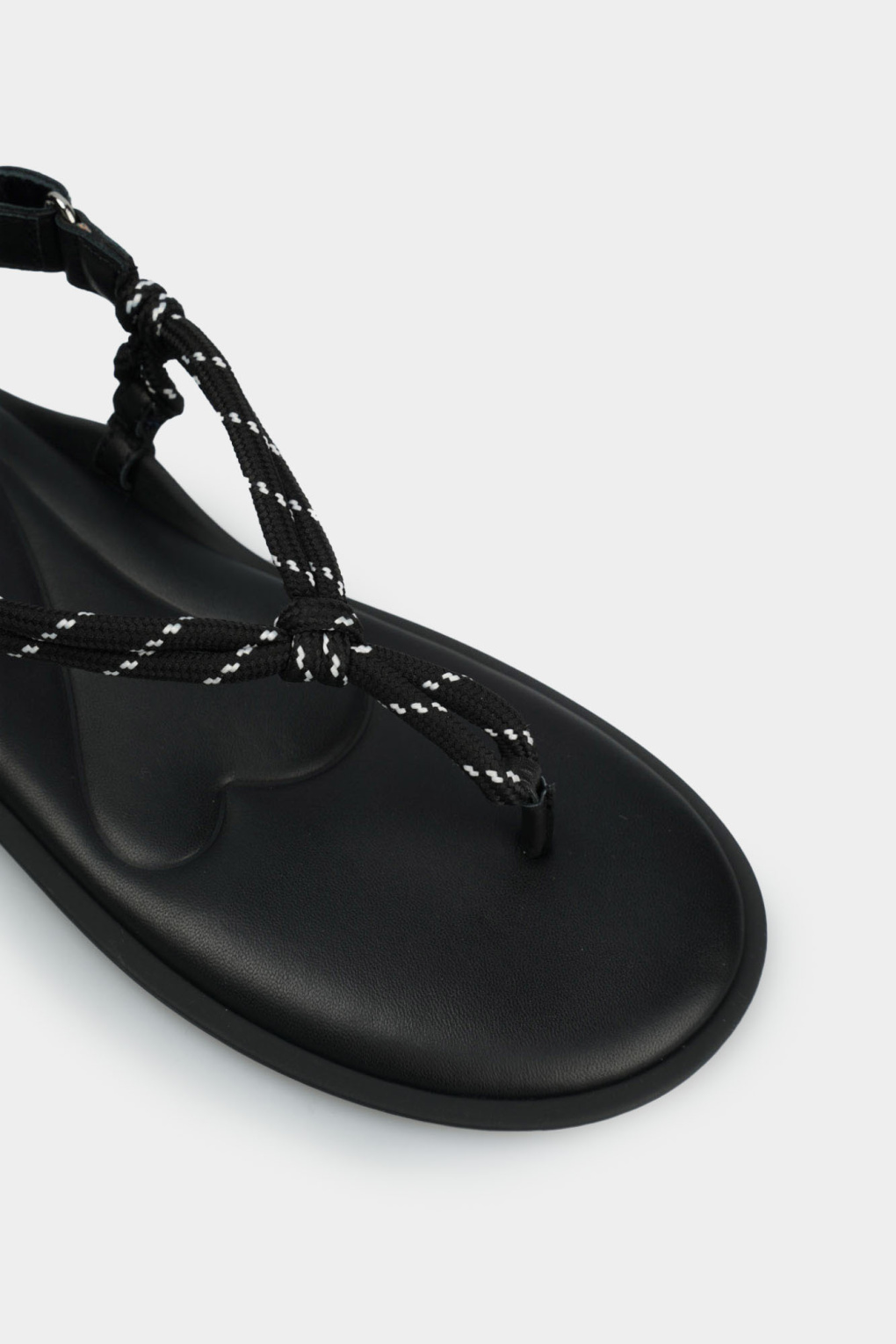 Сандалии Marc Cony