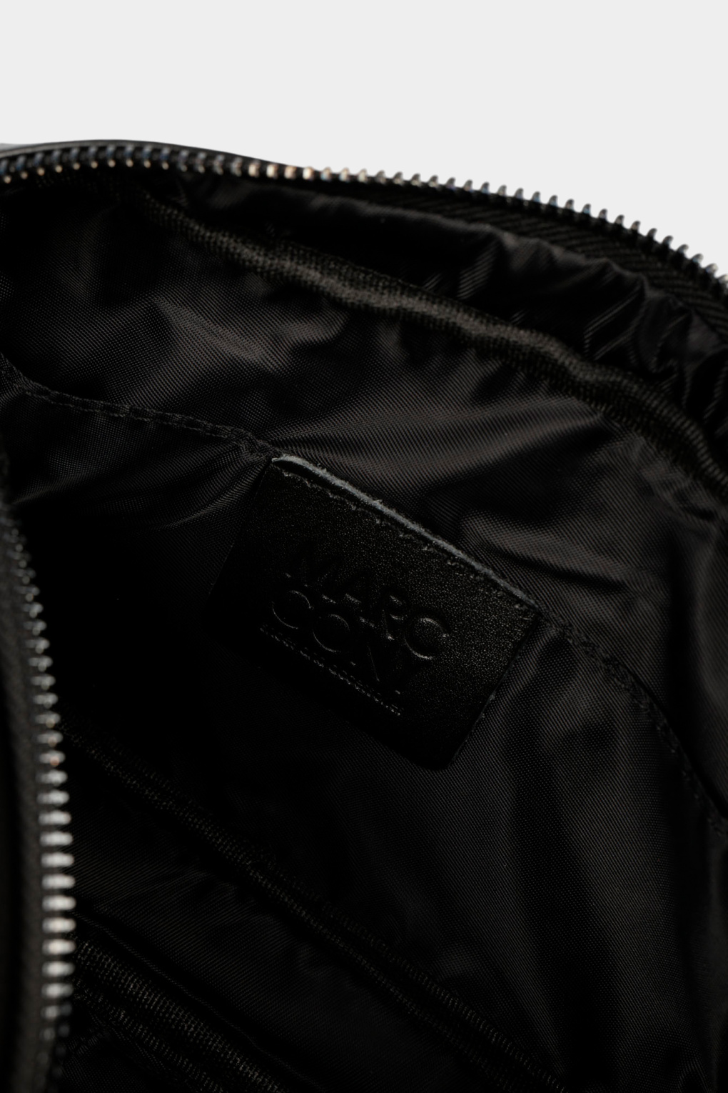 Барсетка Marc Cony