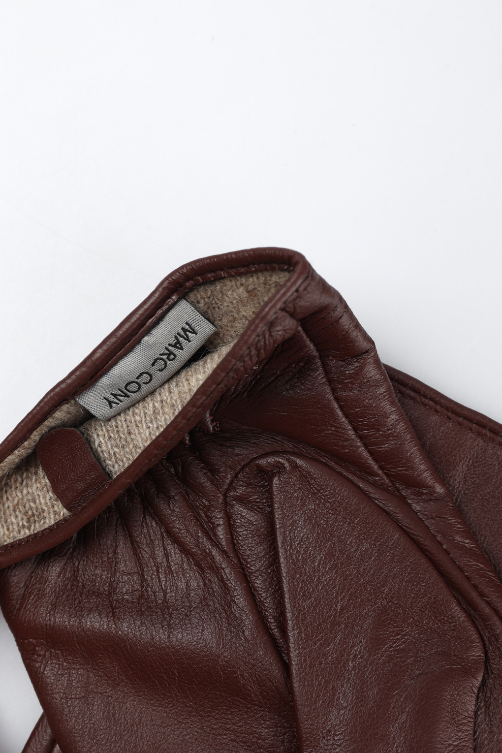 Перчатки Marc Cony