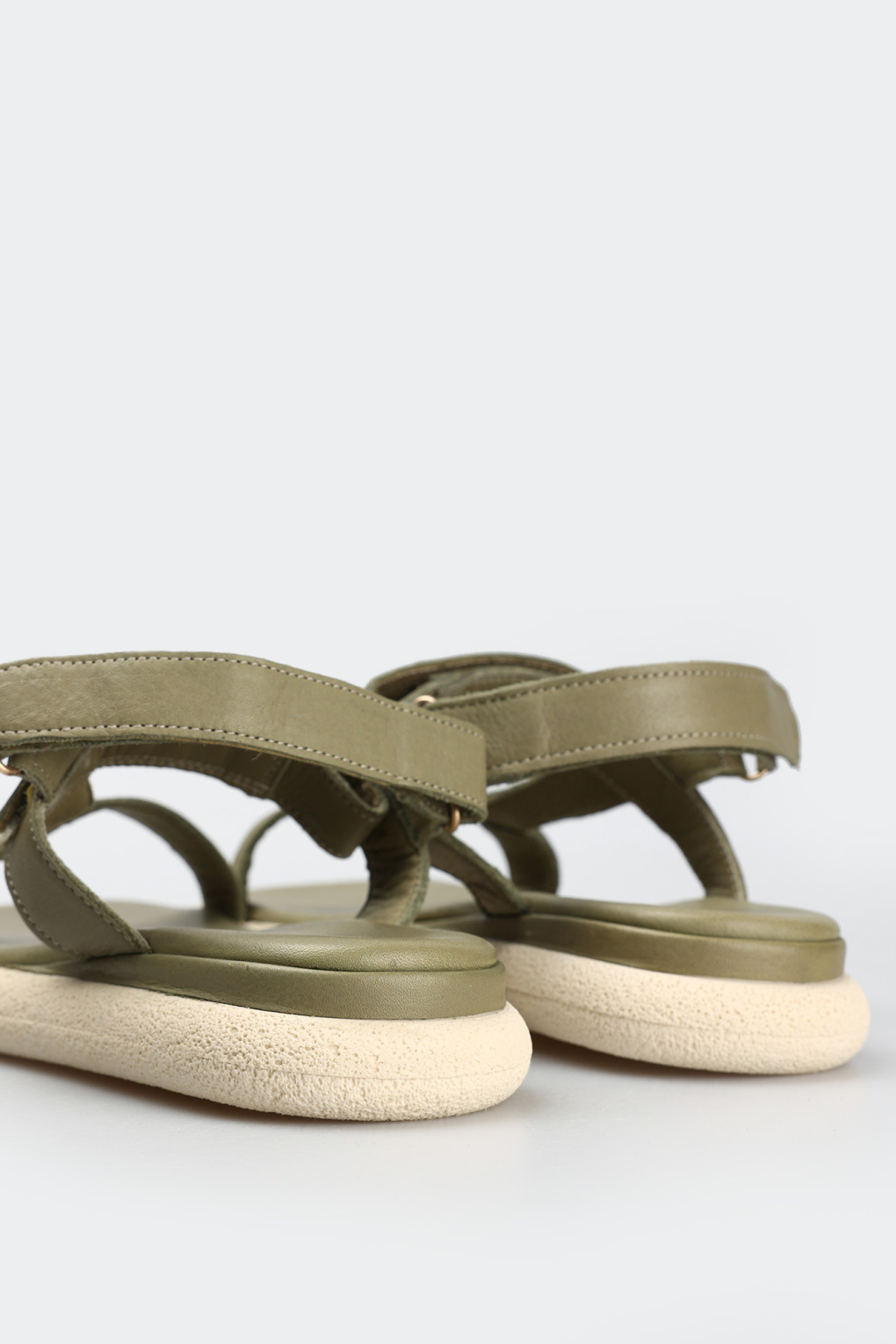 Сандалии Marc Cony