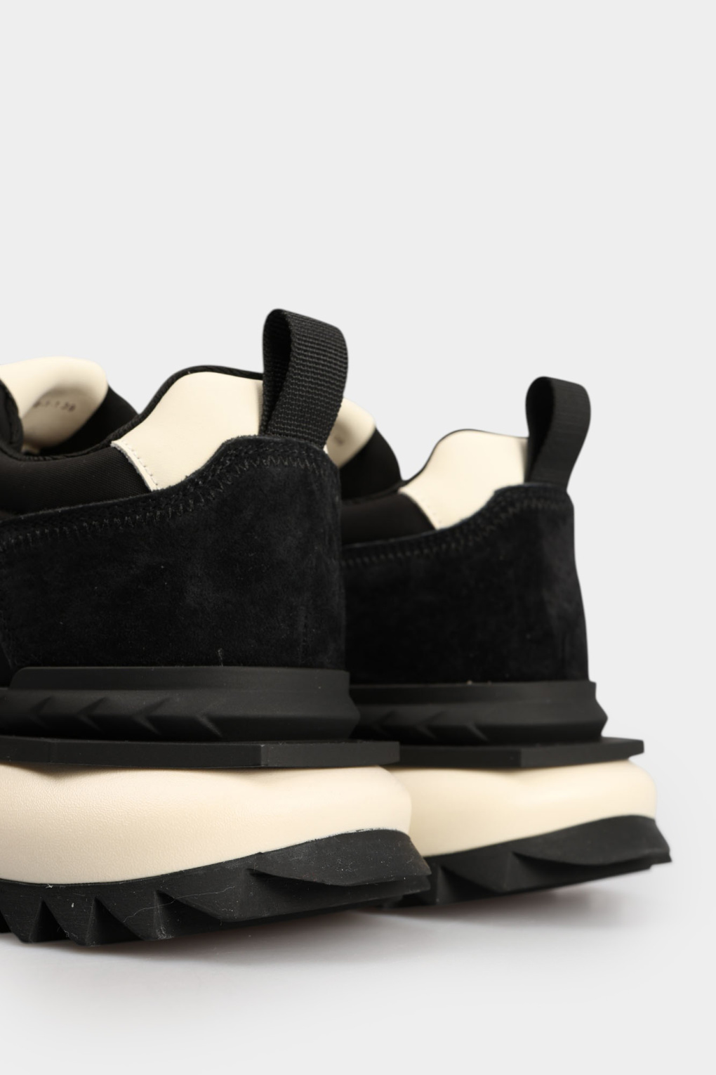 Кроссовки Graciana