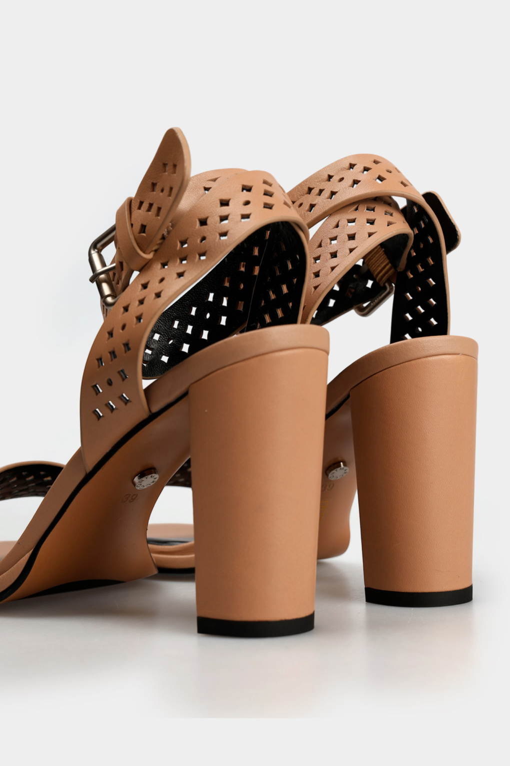 Босоножки Marc Cony