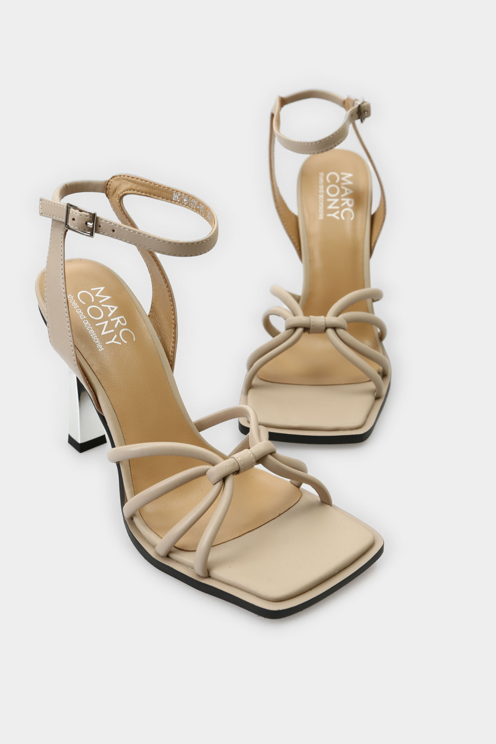 Босоножки на каблуке Marc Cony