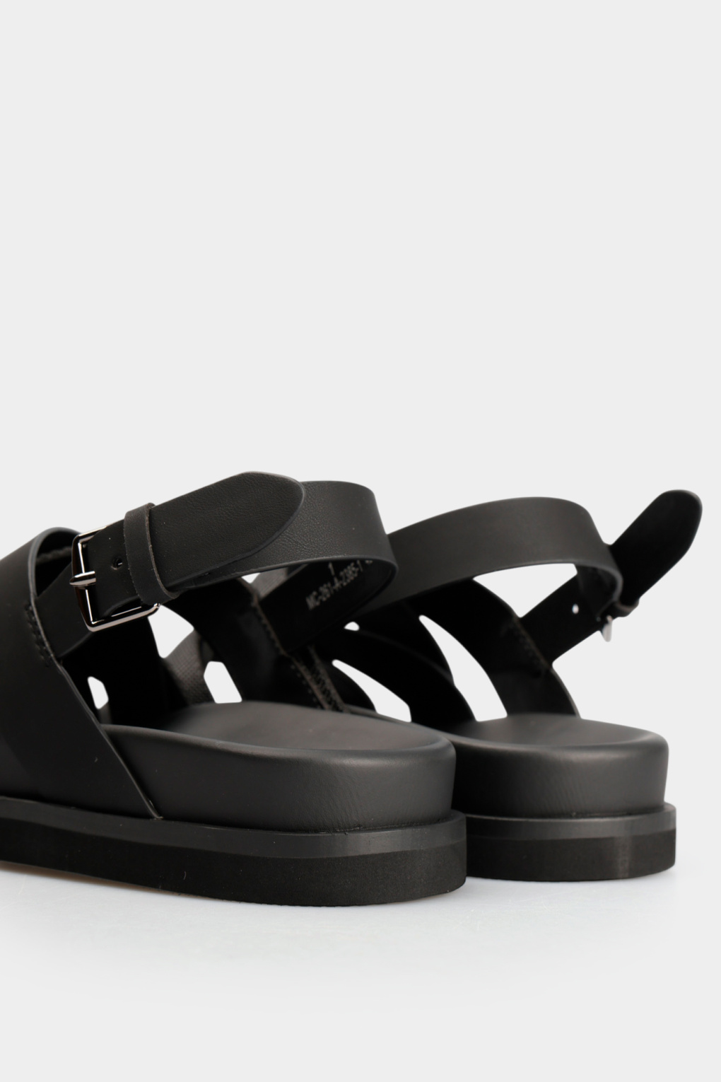 Сандалии Marc Cony