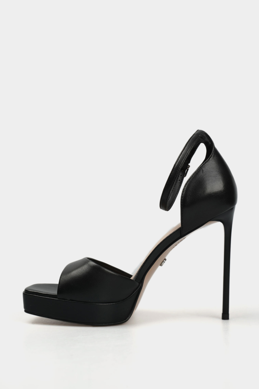 Босоножки Marc Cony