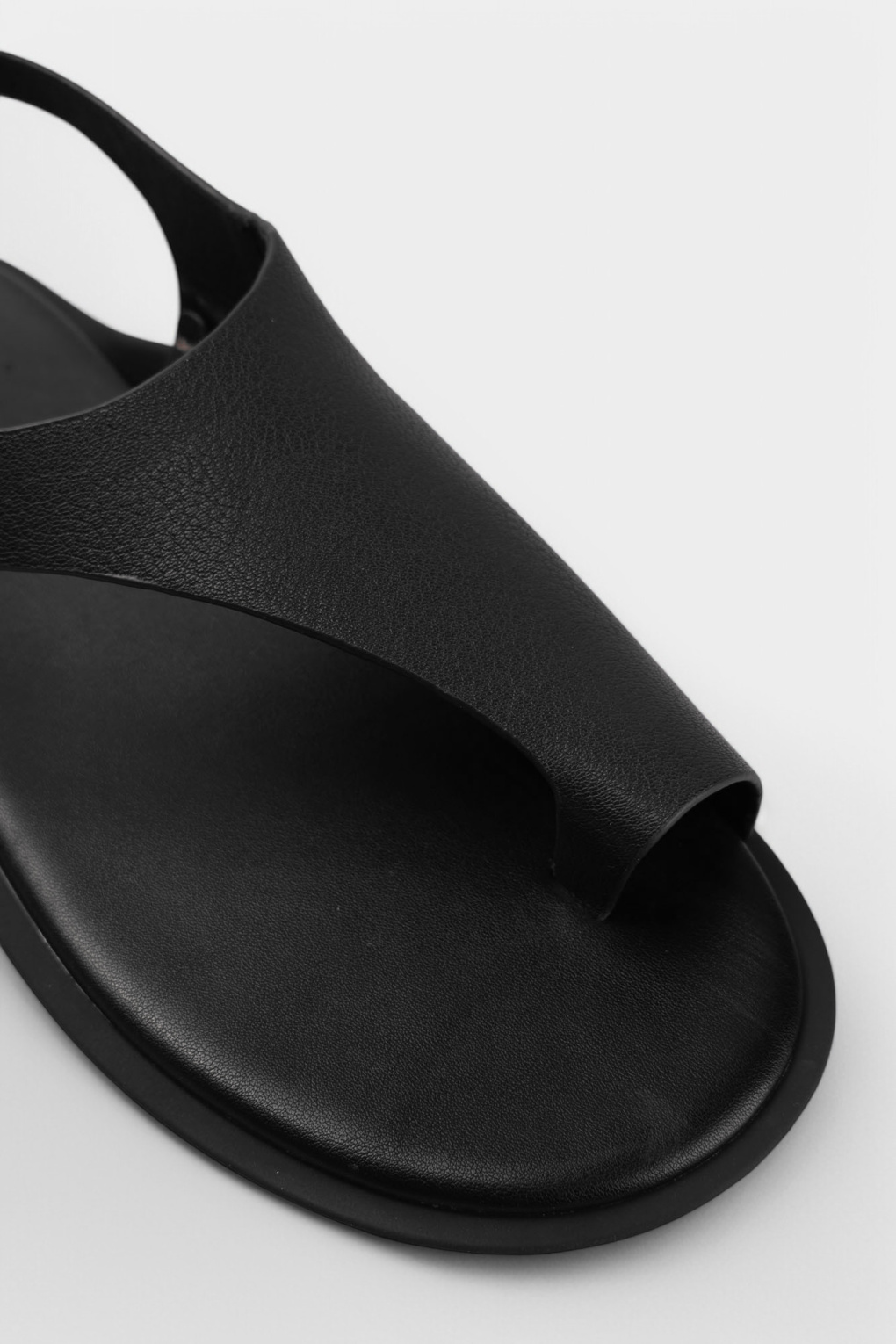 Сандалии Marc Cony