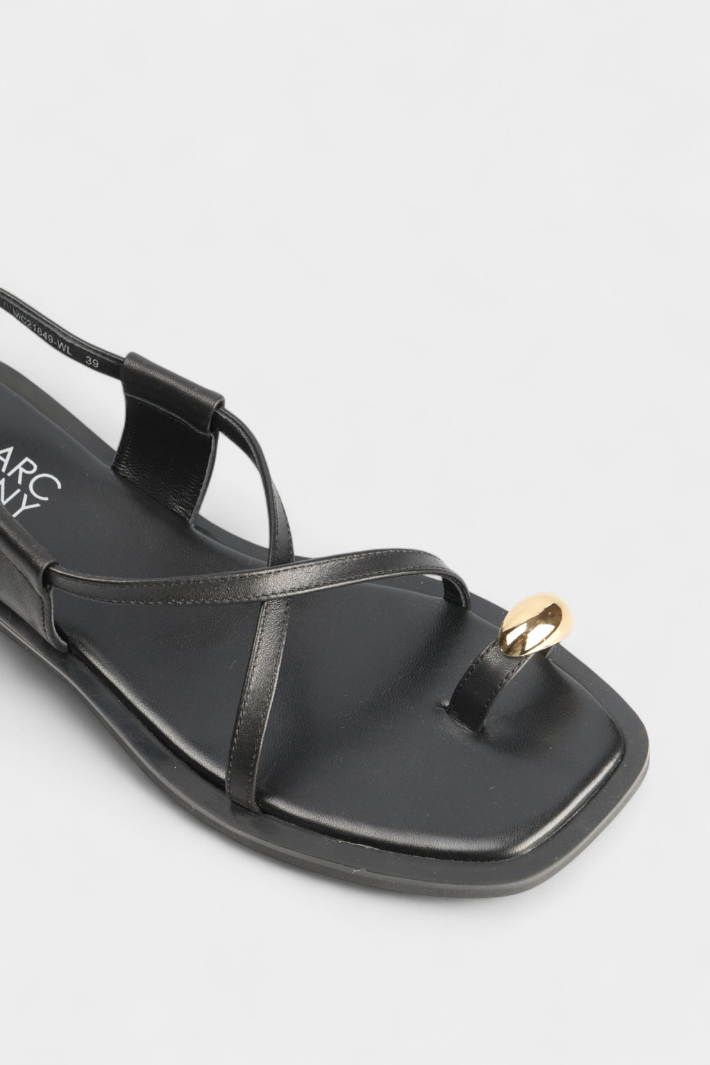 Сандалии Marc Cony