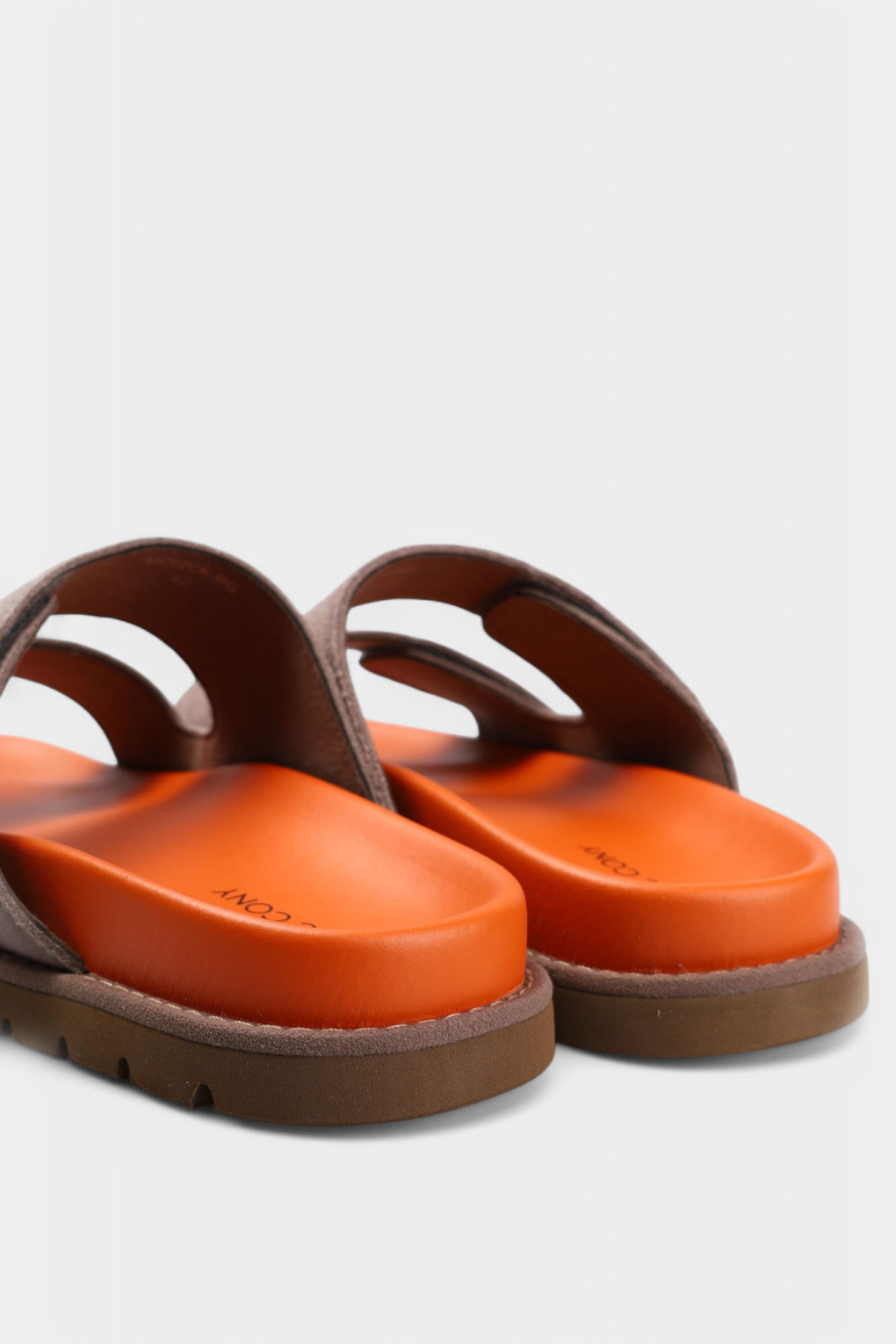 Шлепки Marc Cony