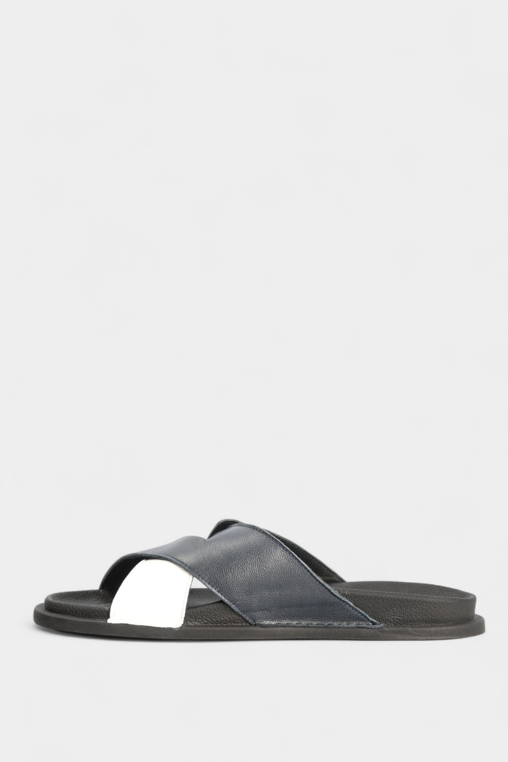 Шлепки Marc Cony