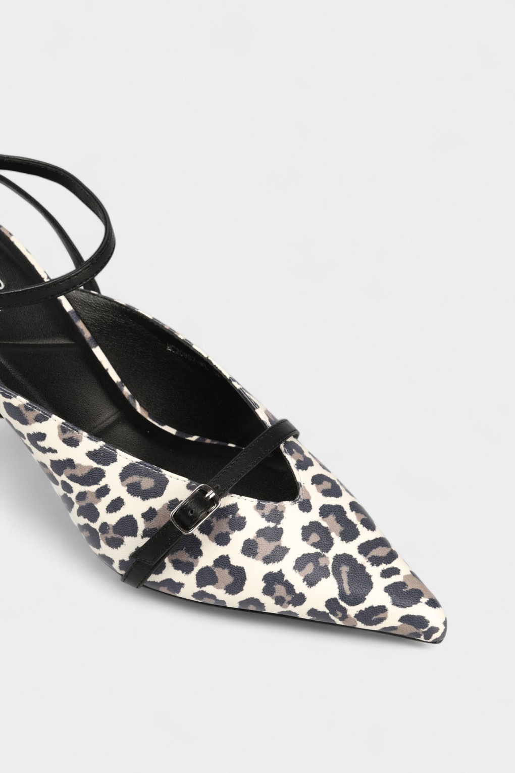 Босоножки Marc Cony