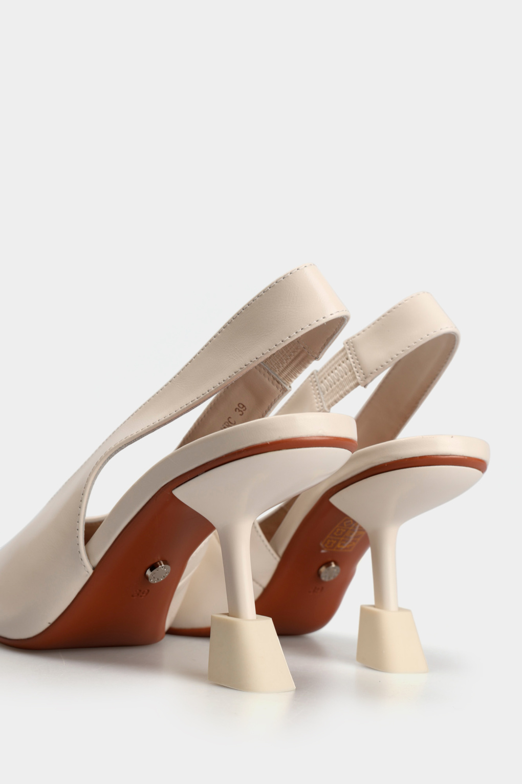 Босоножки Marc Cony