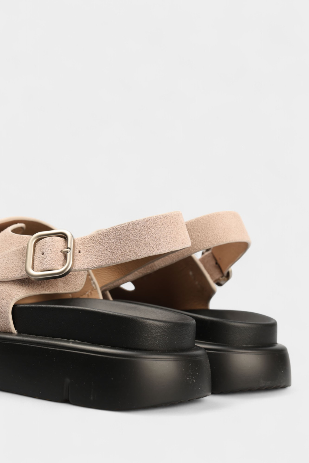 Сандалии Marc Cony