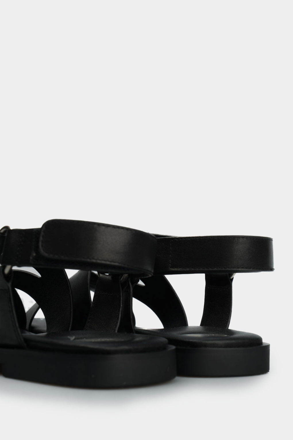 Сандалии Marc Cony