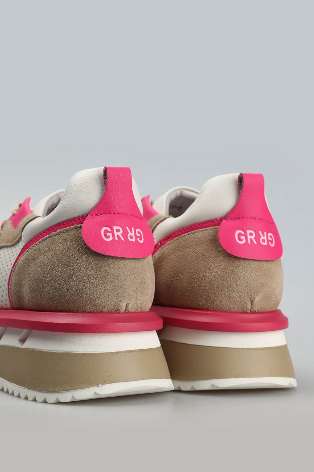 Кроссовки Graciana