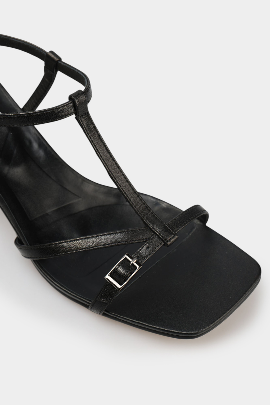 Босоножки Marc Cony