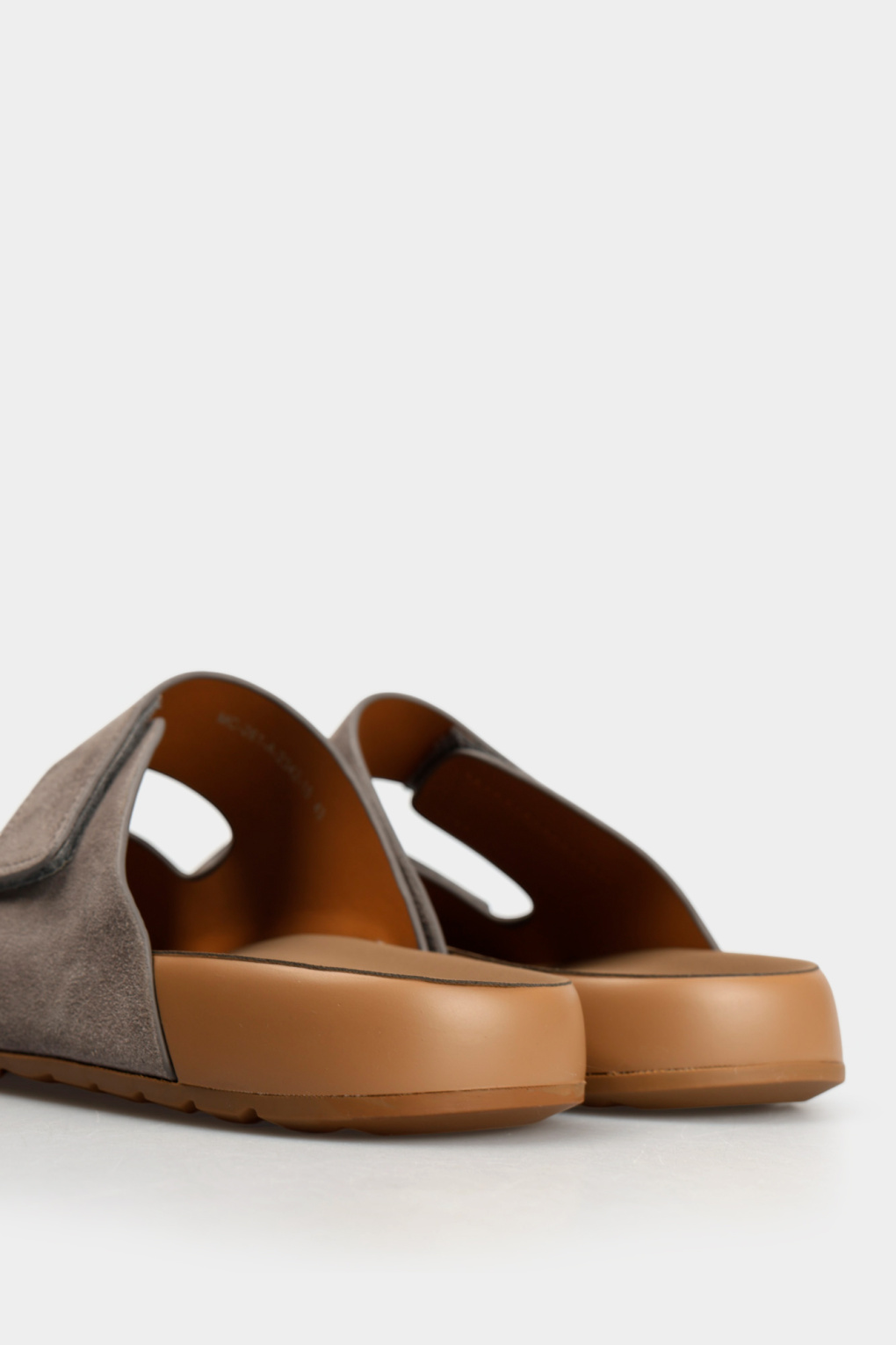 Шлепки Marc Cony