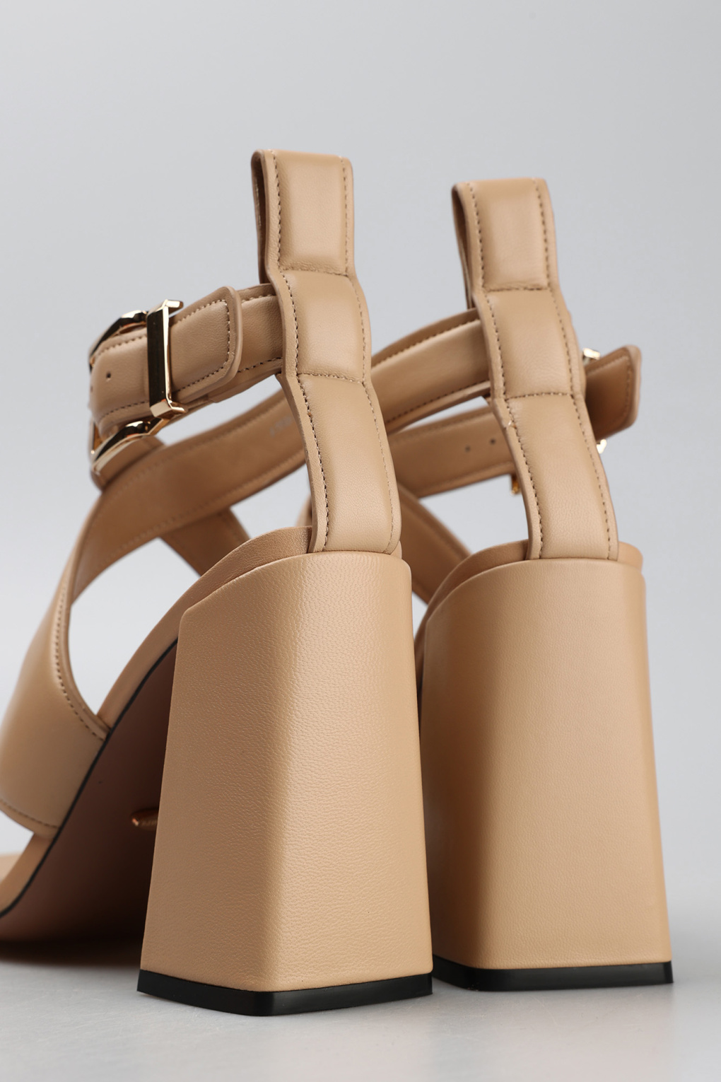 Босоножки Graciana