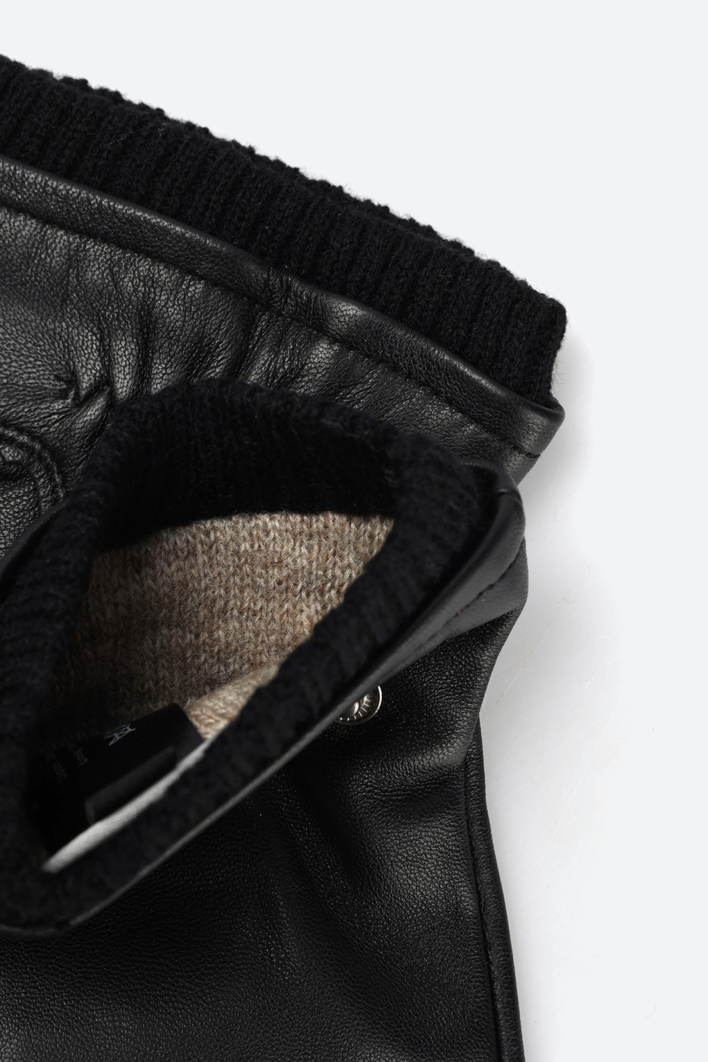 Перчатки Marc Cony