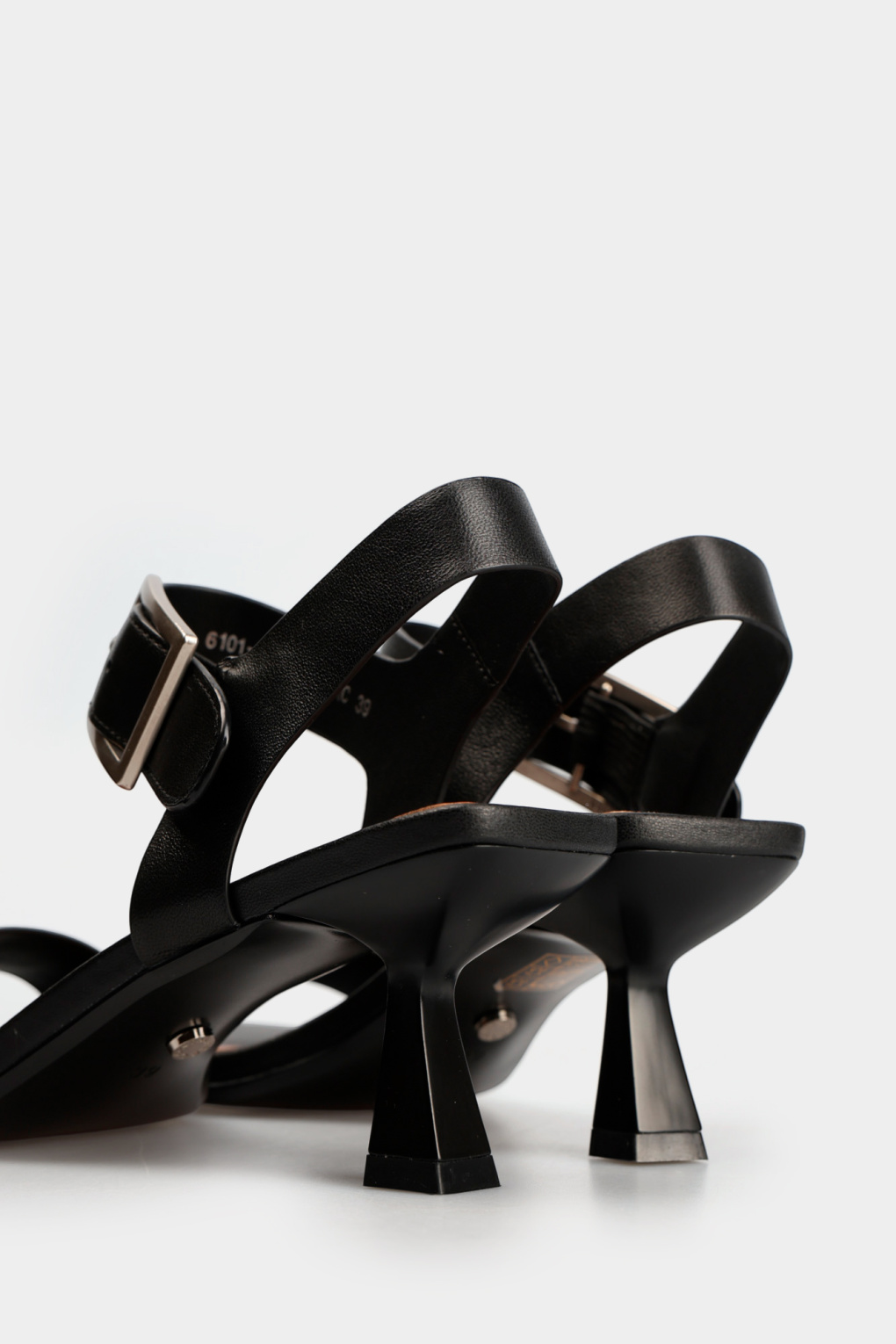 Босоножки Marc Cony