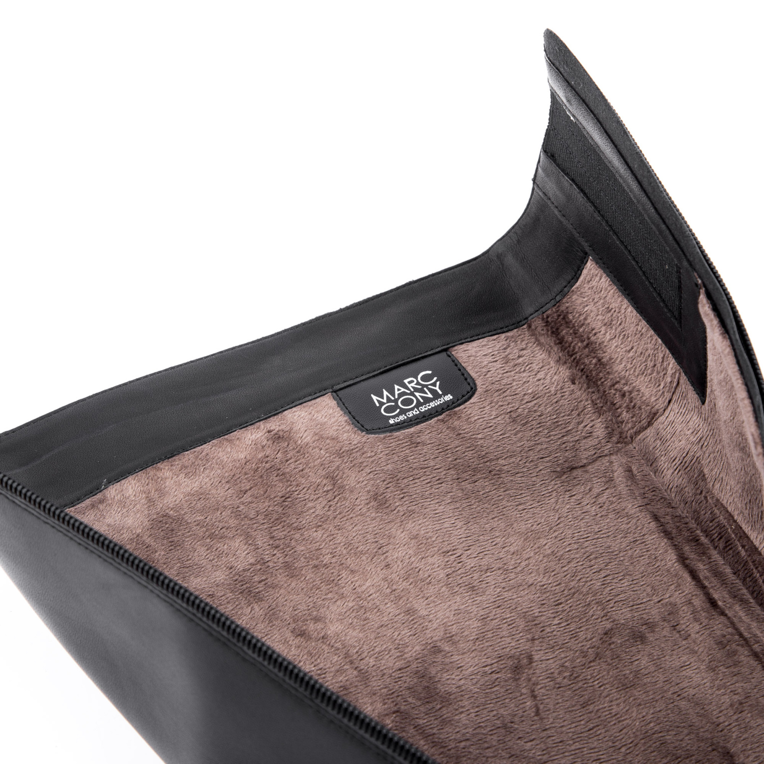 Сапоги на каблуке Marc Cony