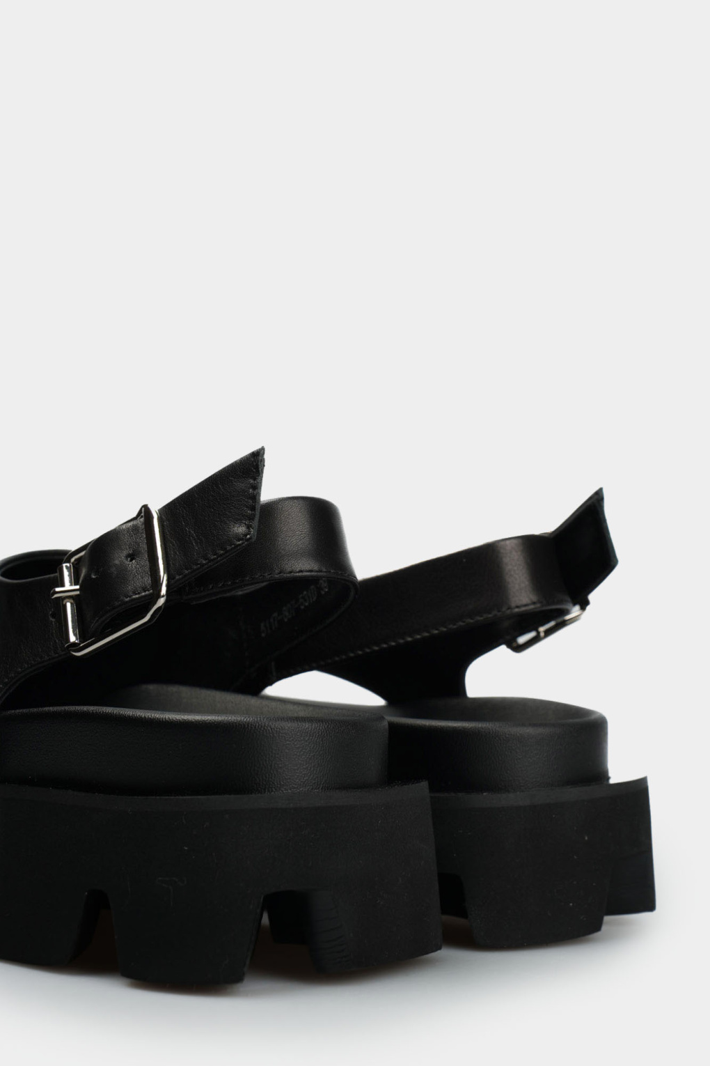 Сандалии Marc Cony