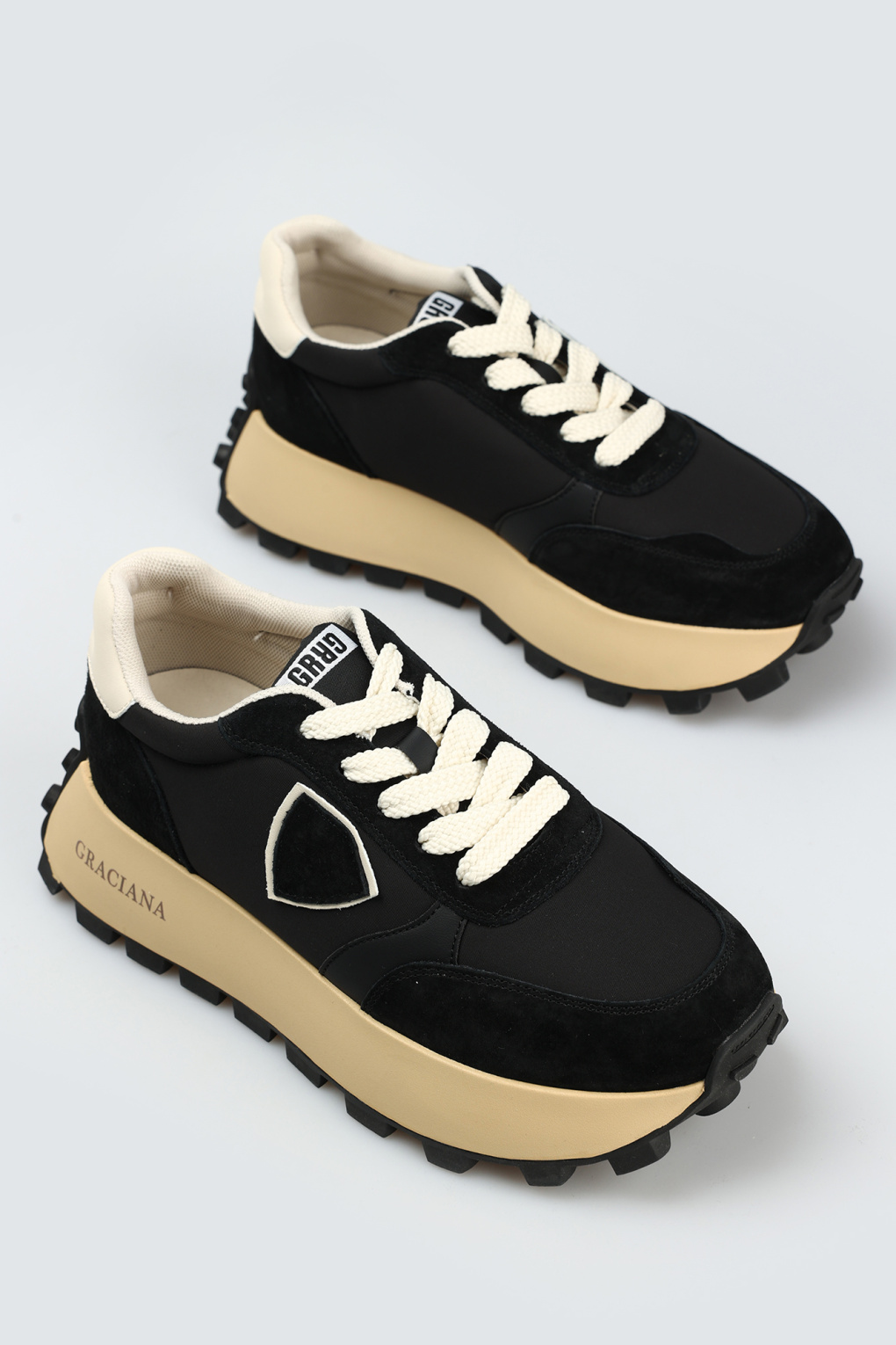 Кроссовки Graciana