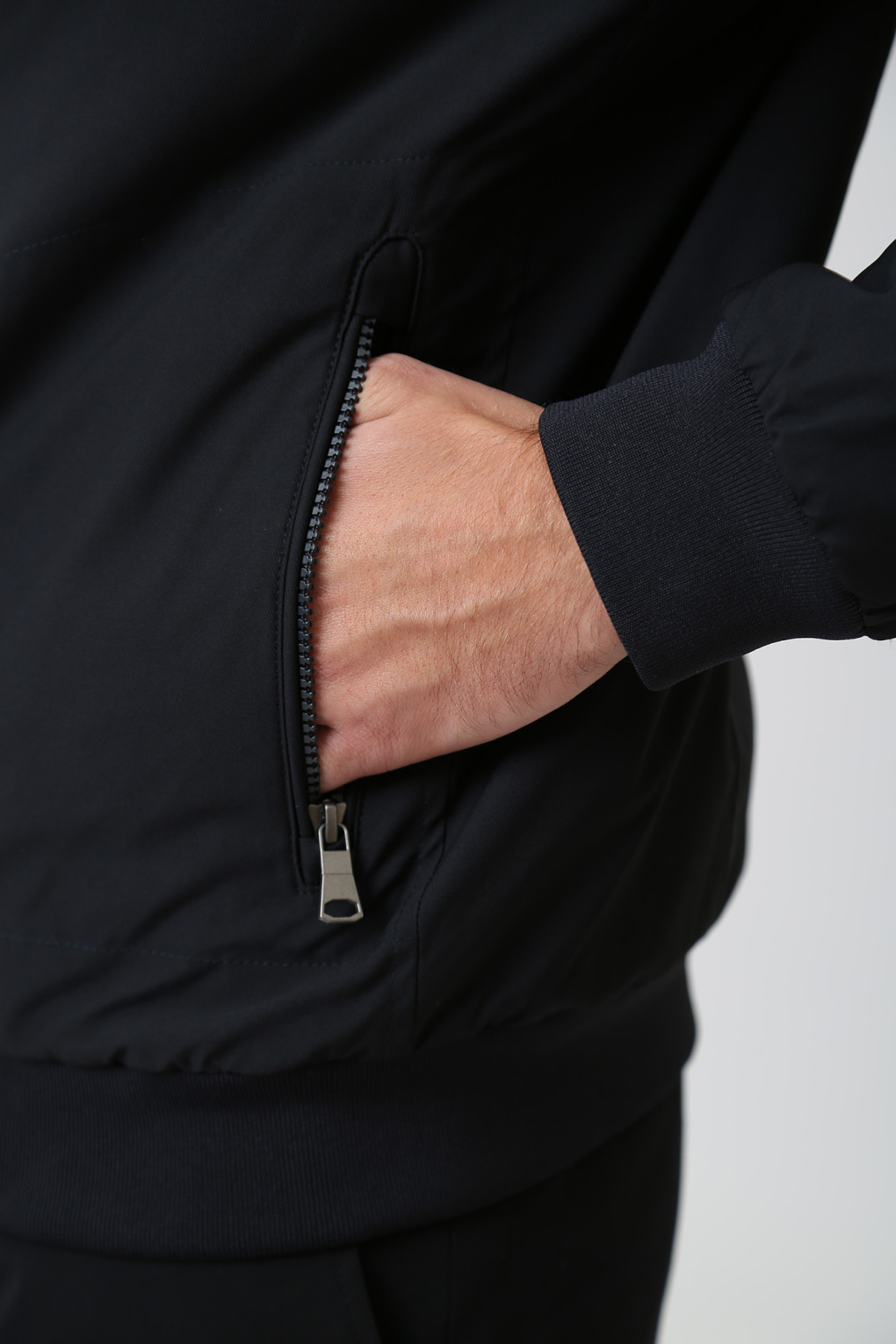 Бомбер Marc Cony