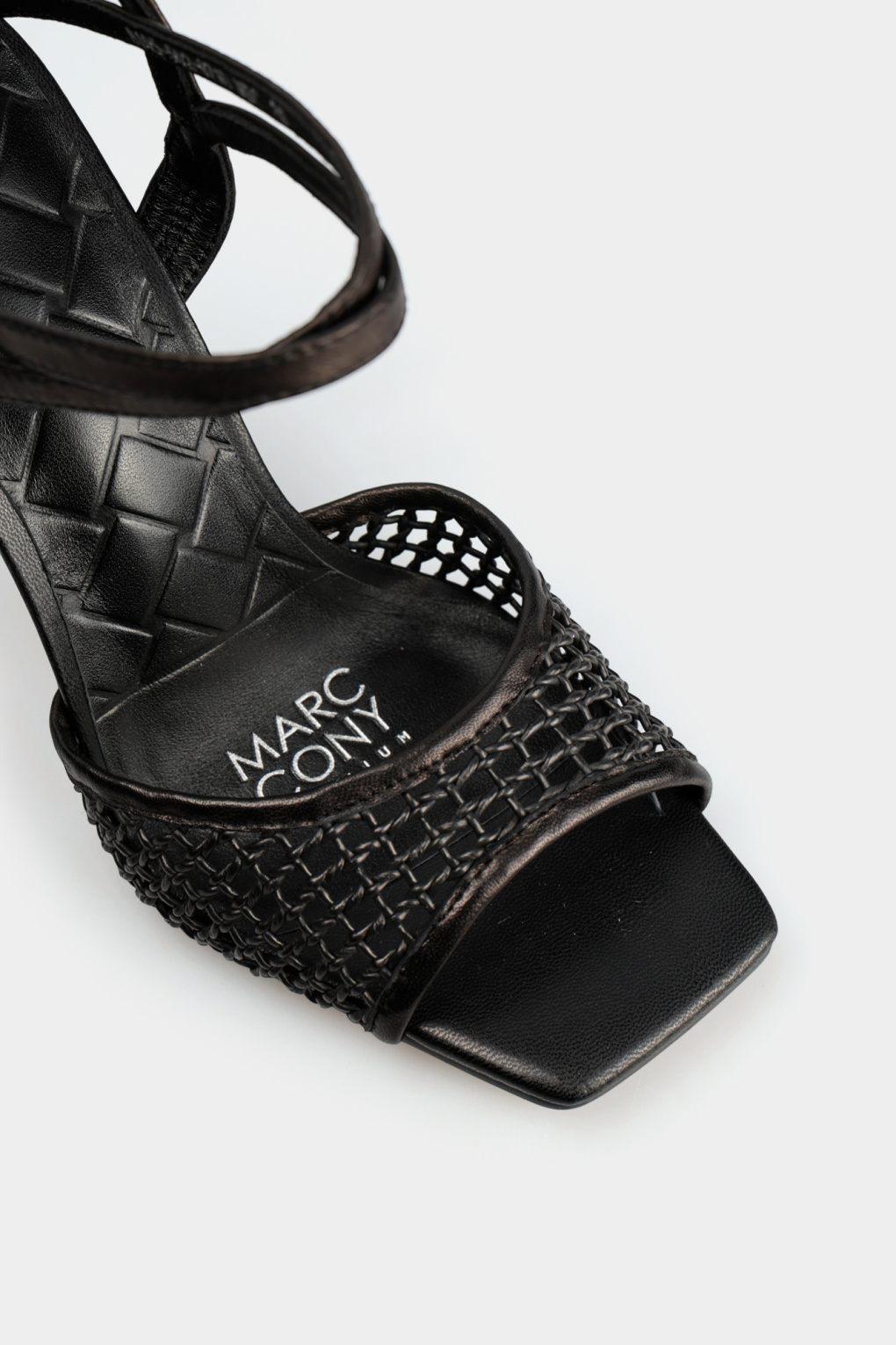 Босоножки Marc Cony