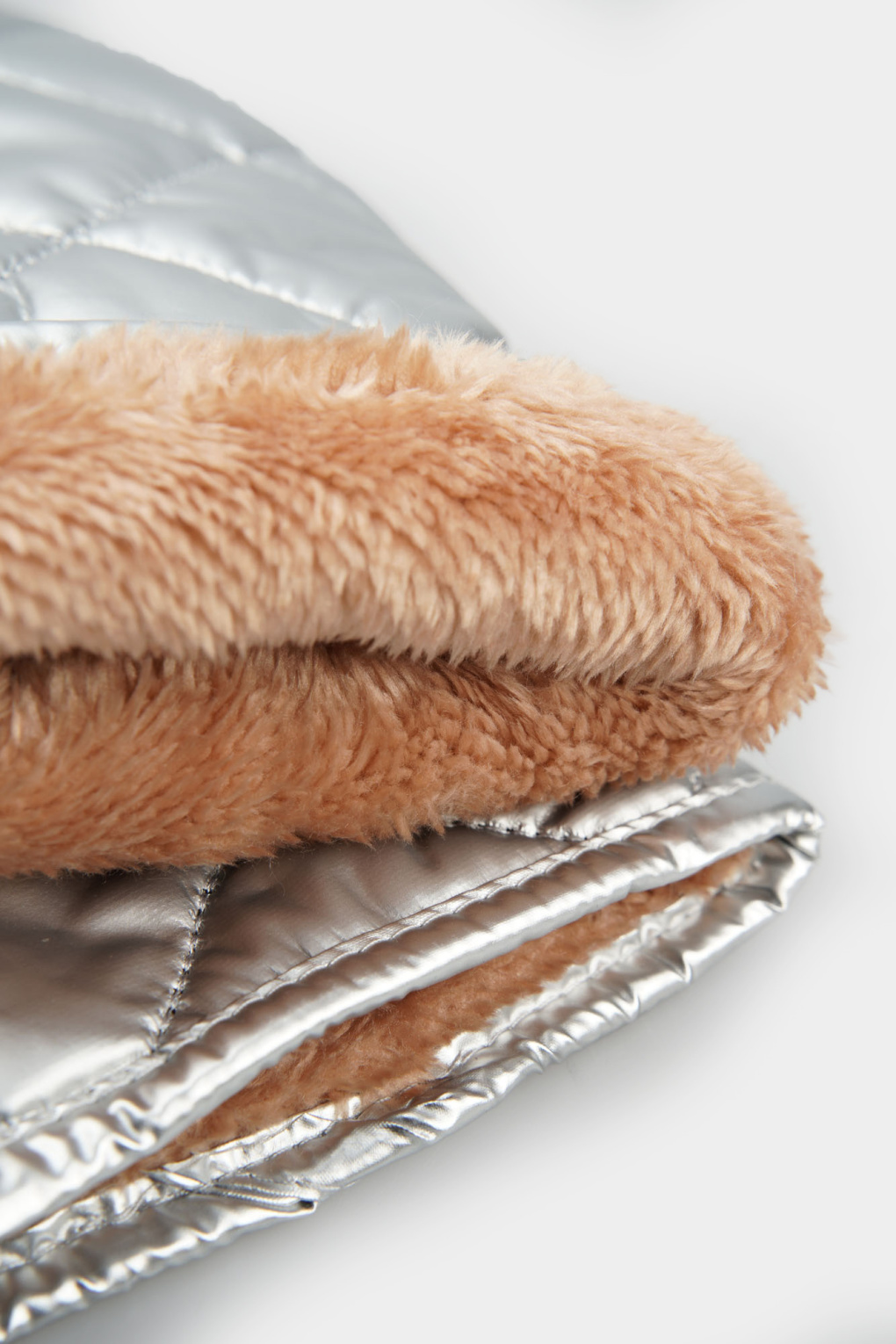 Варежки Marc Cony