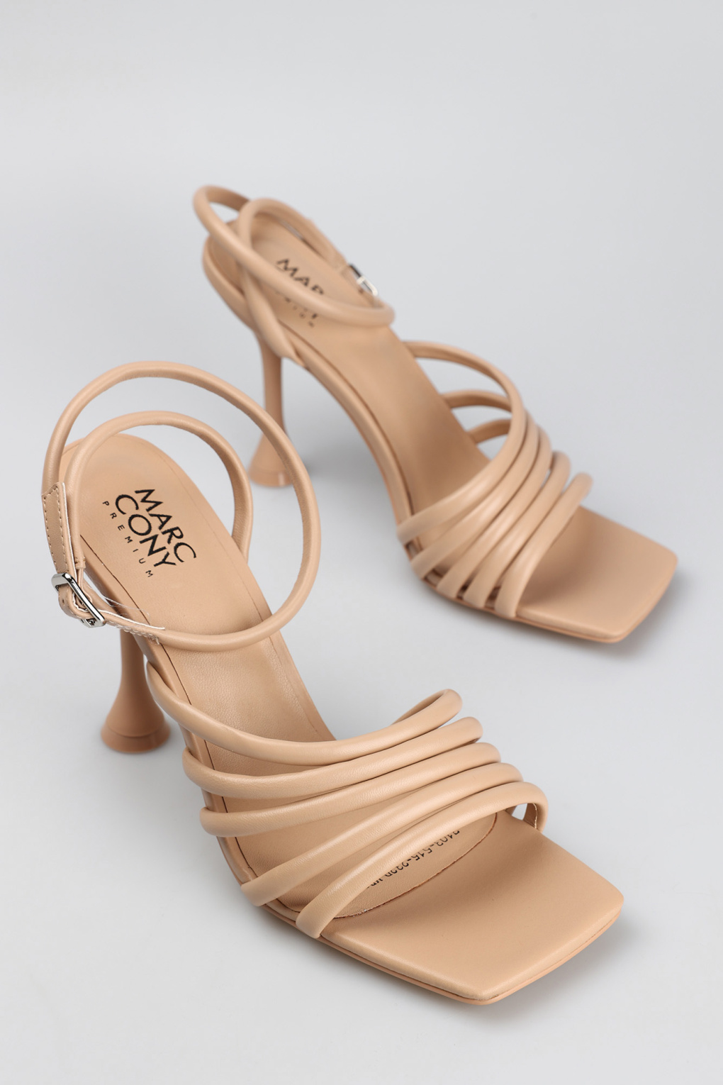 Босоножки Marc Cony