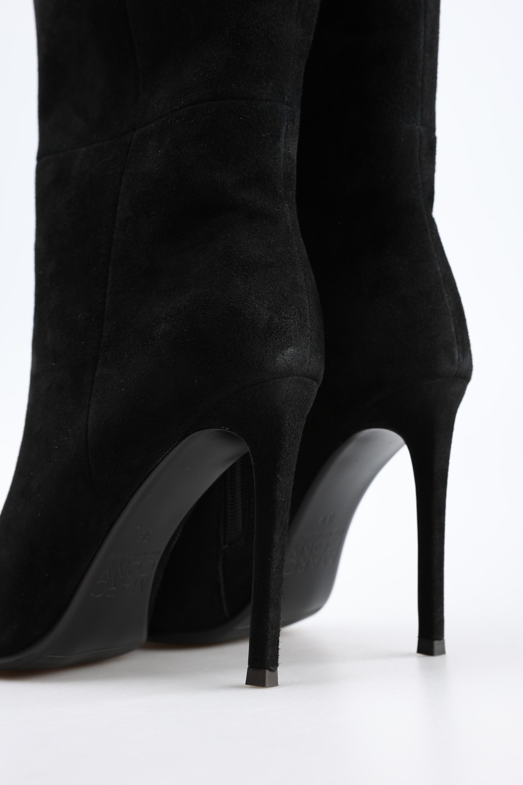 Сапоги на каблуке Marc Cony