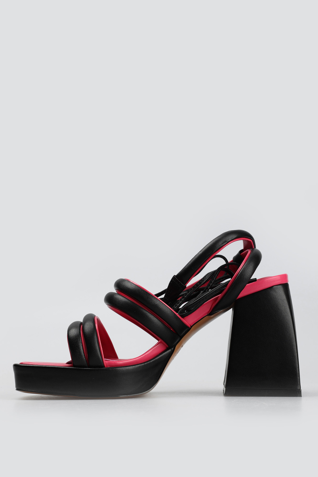 Босоножки Marc Cony