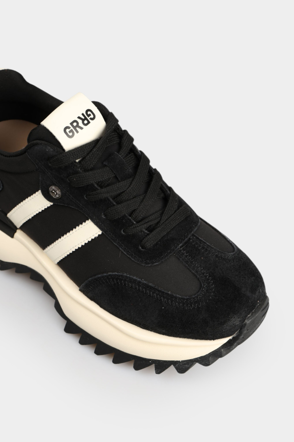 Кроссовки Graciana