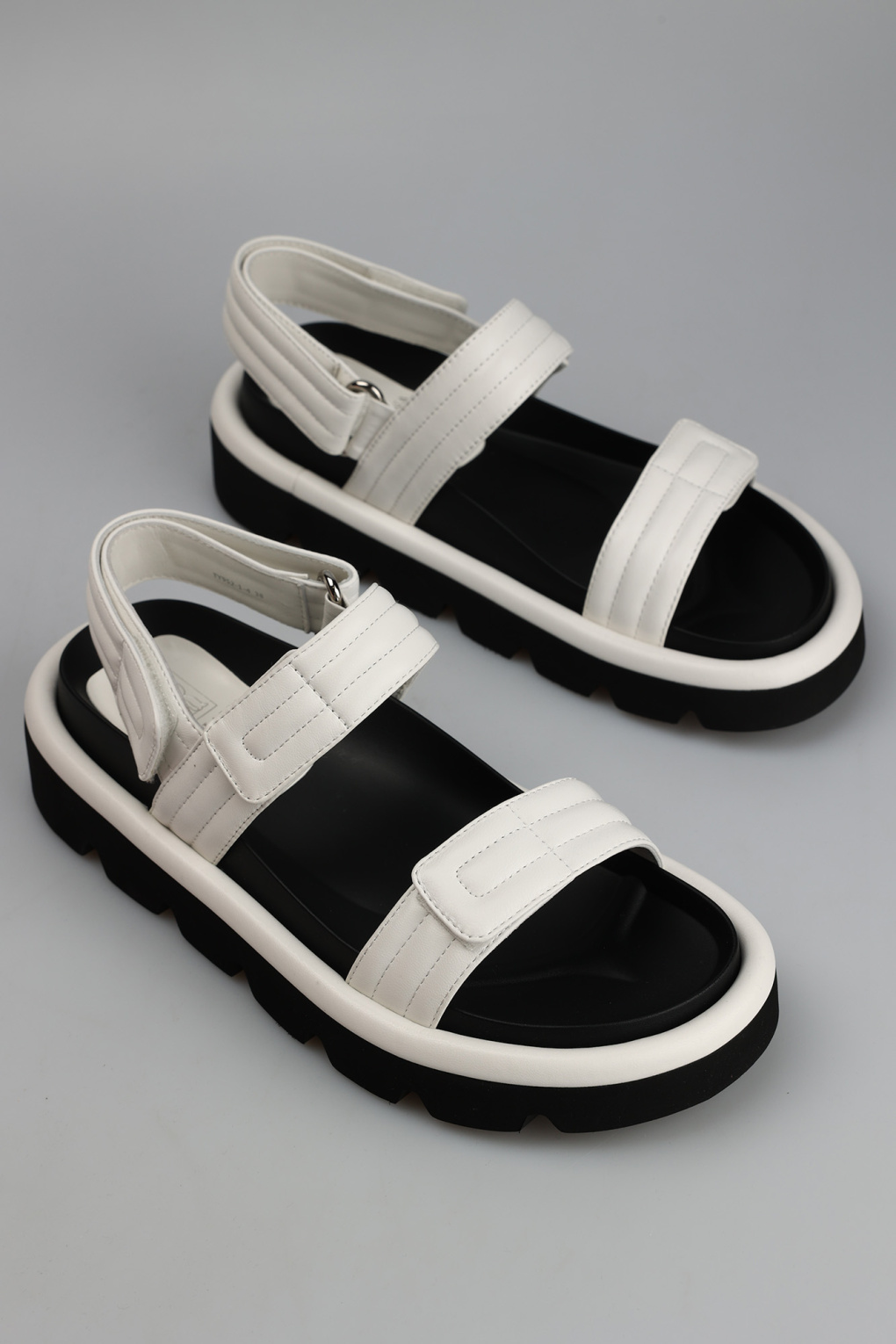 Сандалии Graciana