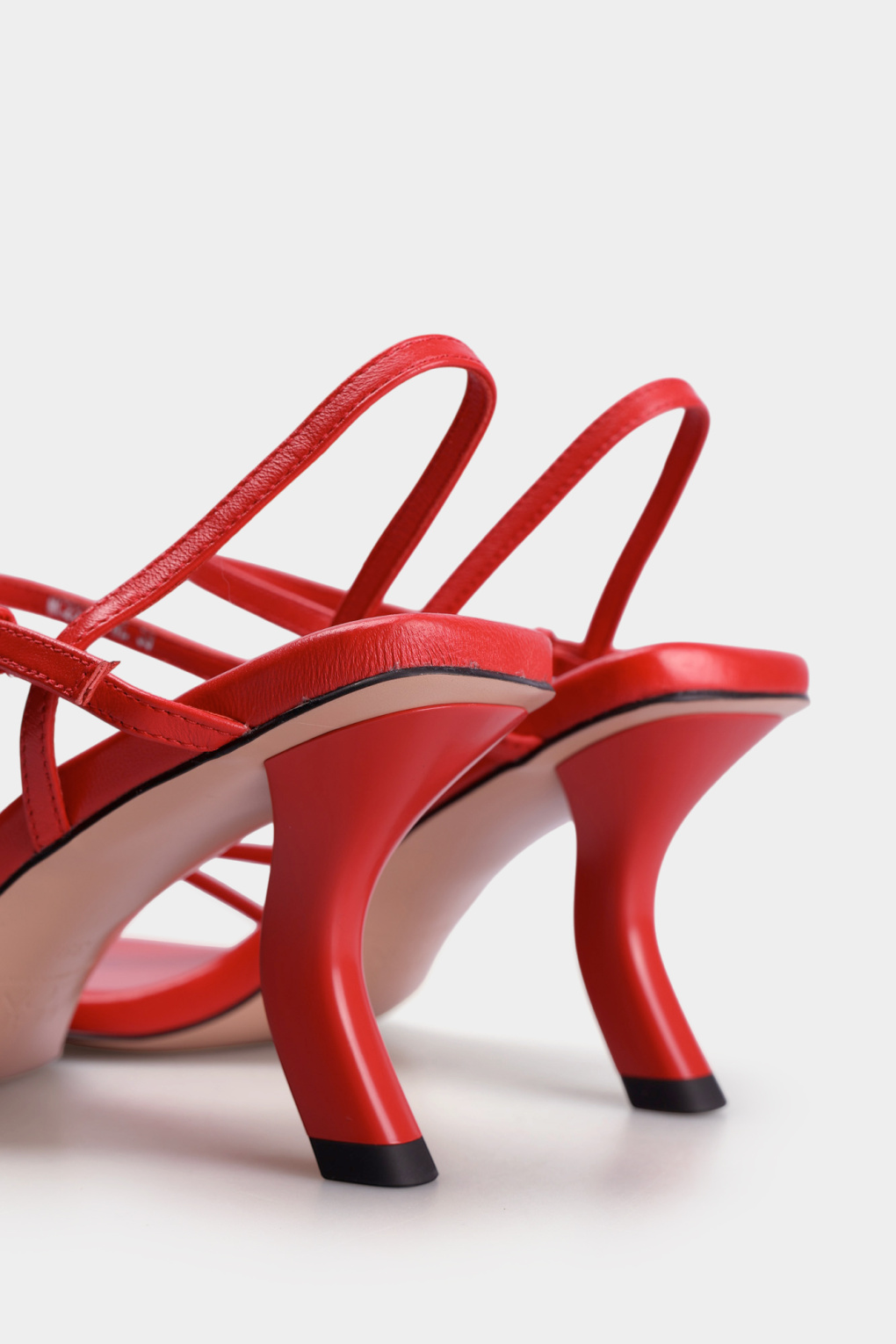 Босоножки Marc Cony