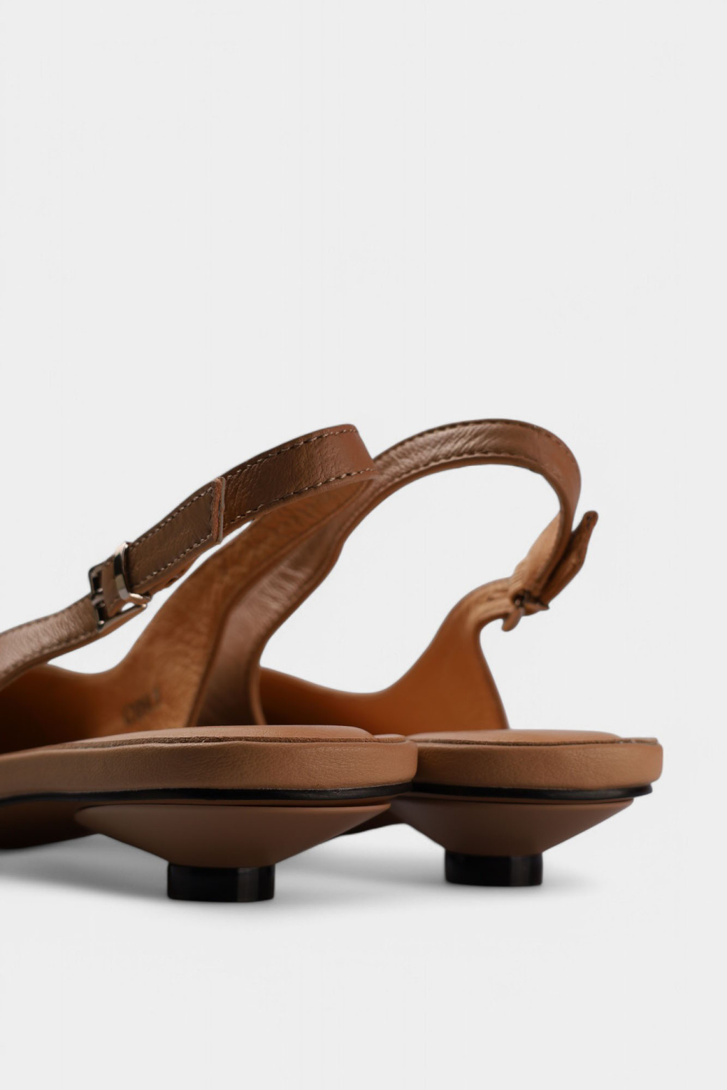 Босоножки Marc Cony