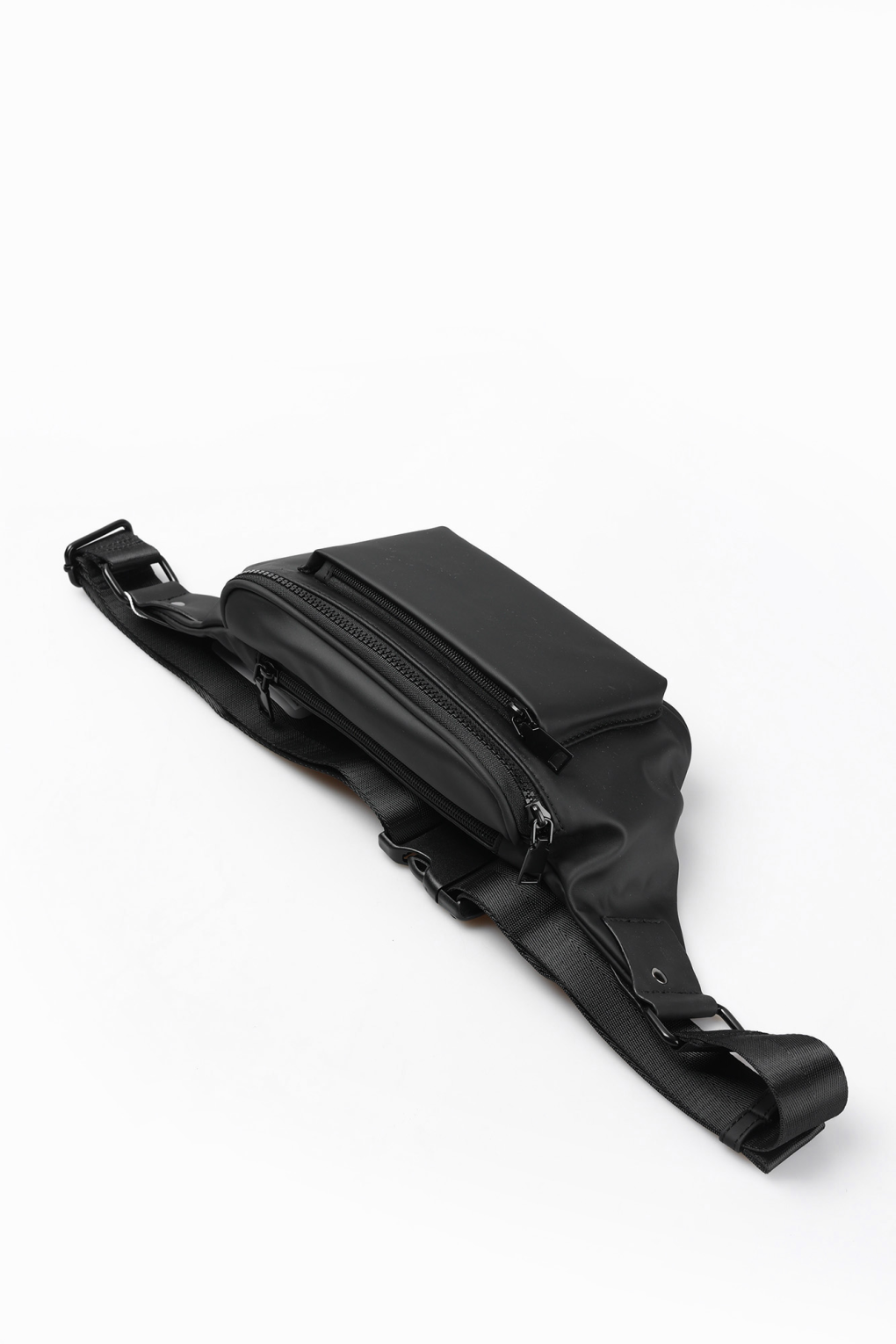 Сумка на пояс Marc Cony