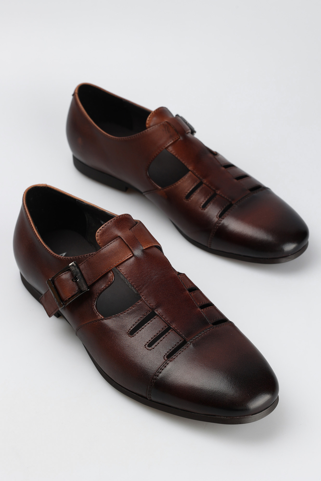 Сандалии Marc Cony