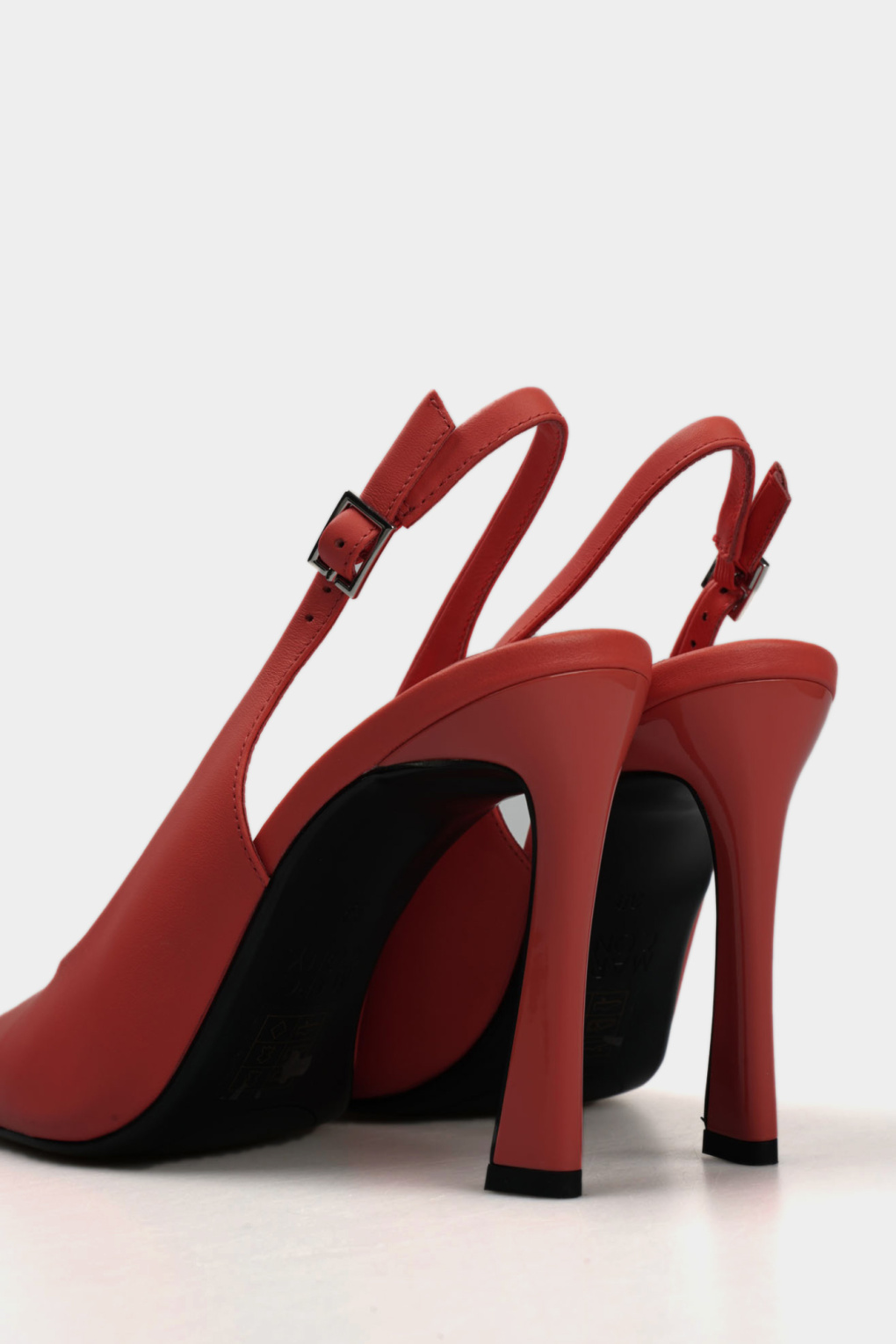 Босоножки Marc Cony