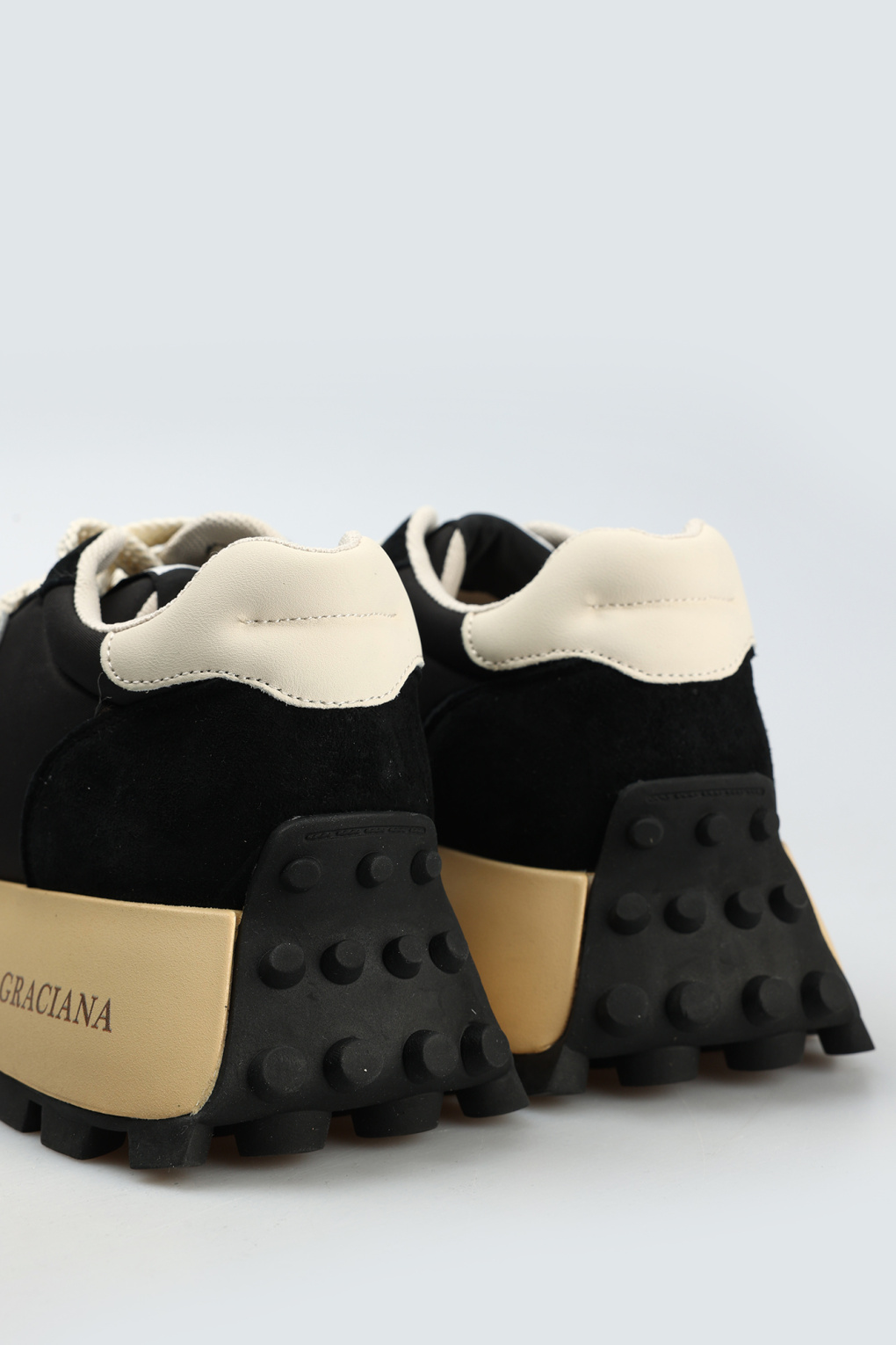 Кроссовки Graciana